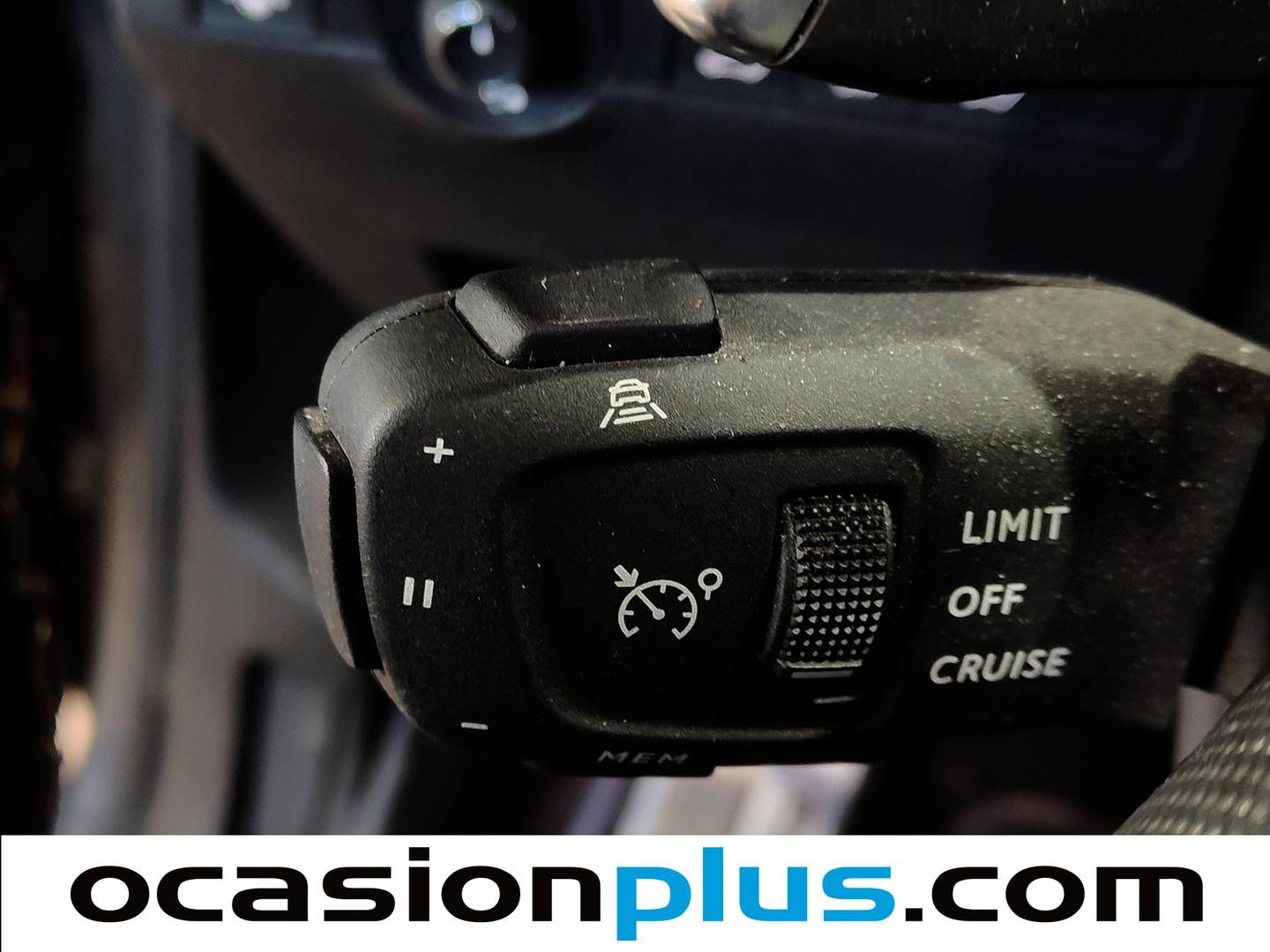 DS DS 7 Crossback DS DS7 Crossback BlueHDi 130 Performance Line Auto (130 CV) 2019