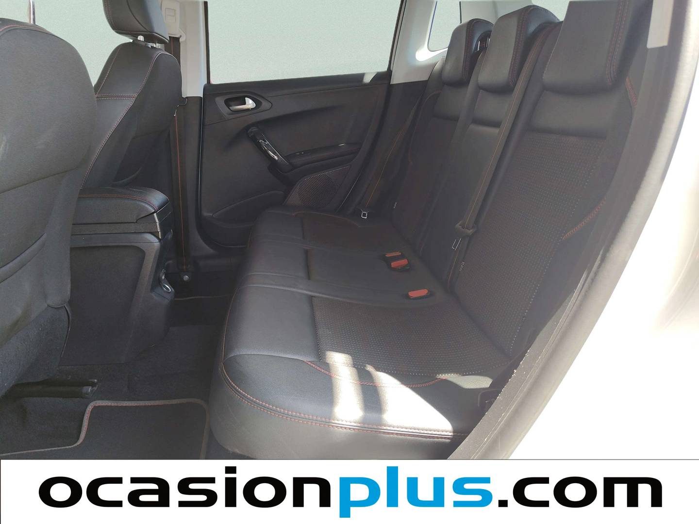 Foto asientos traseros Peugeot 2008 Peugeot 2008 PureTech 110 S&S GT Line (110 CV)
