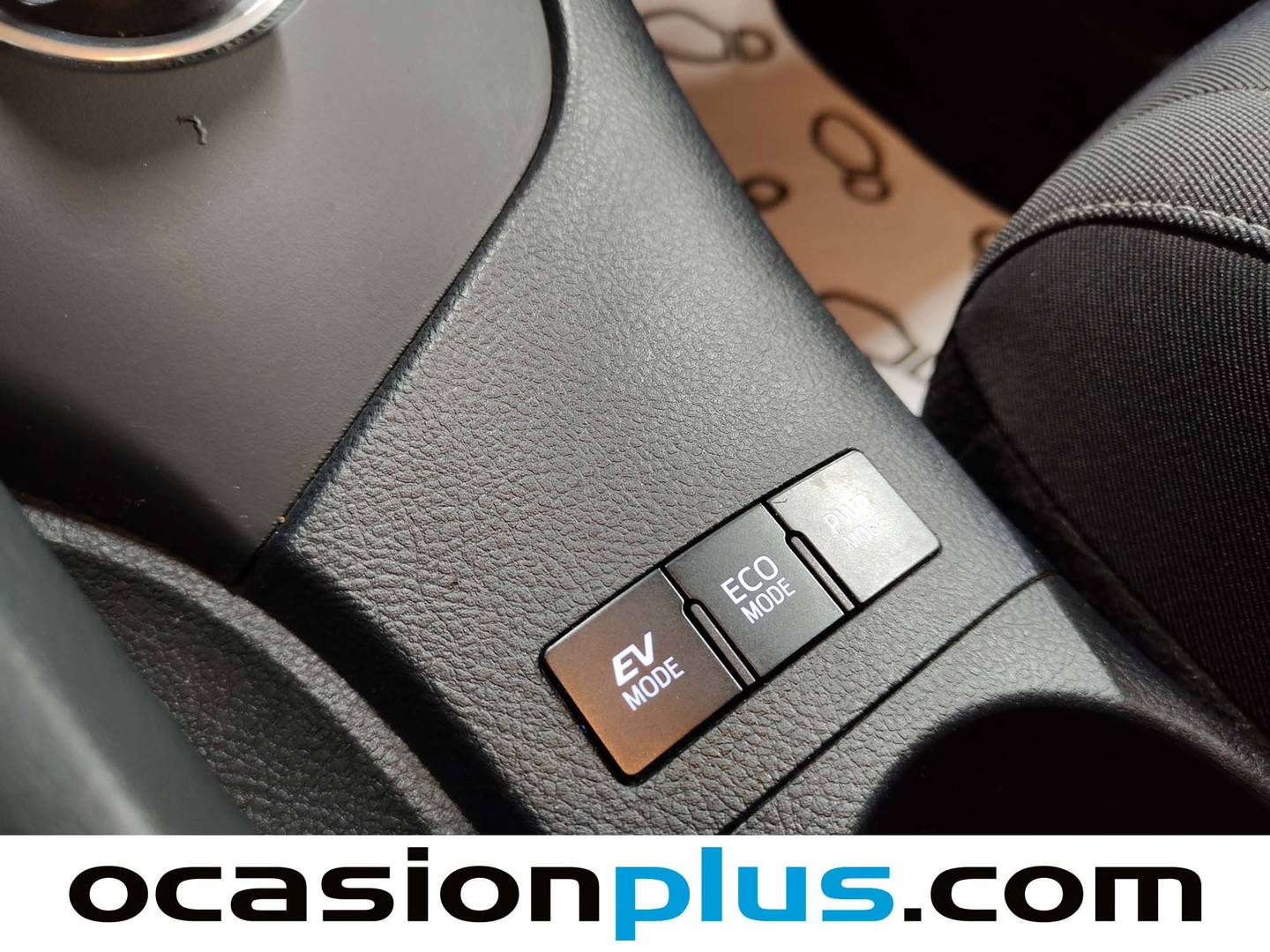 Toyota Auris Toyota Auris 140H Hybrid Touring Sports Business (136 CV) al mejor precio