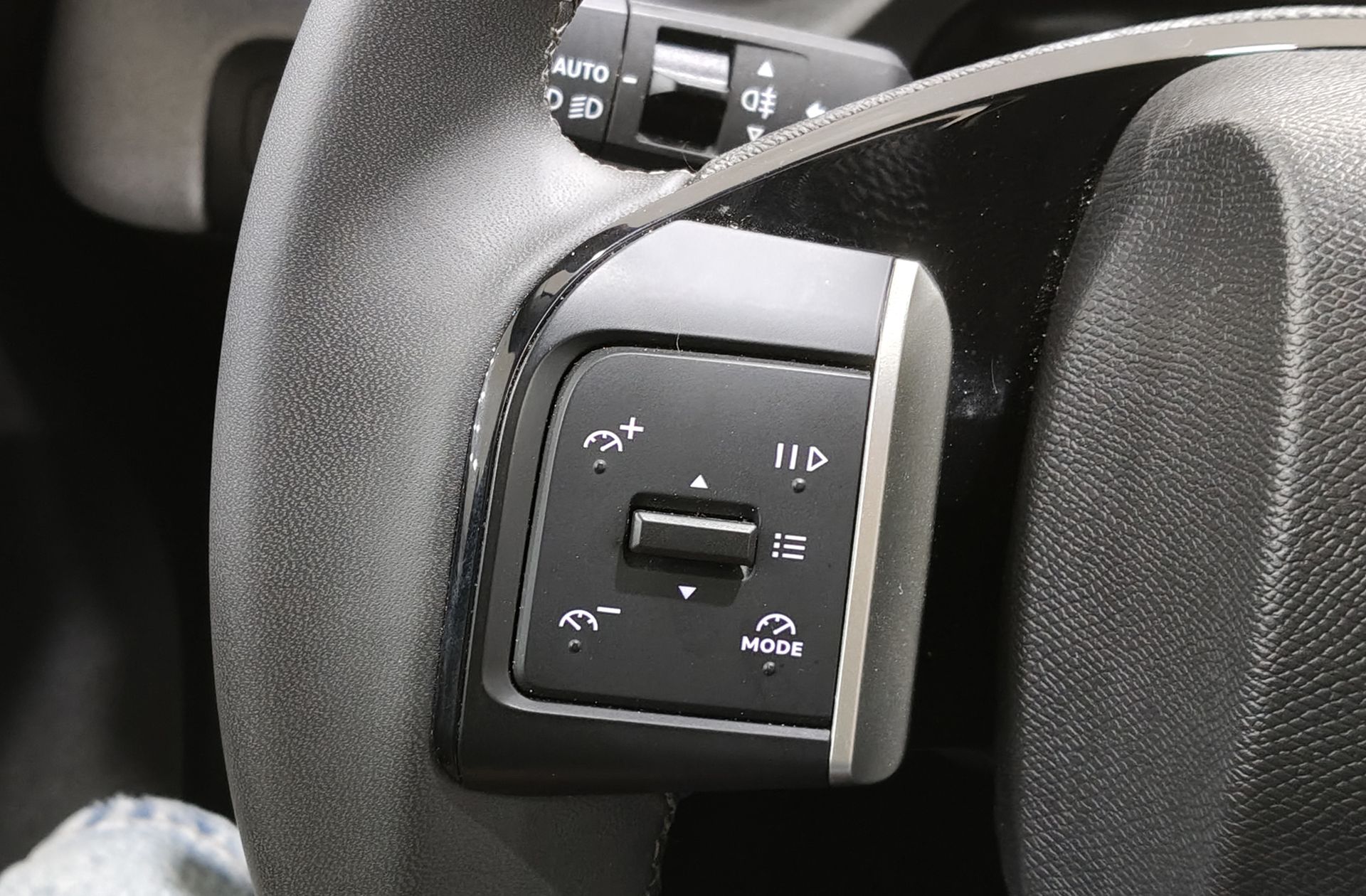 Citroën C3 Aircross Hybrid 145 Plus e-DCS6 - foto 24