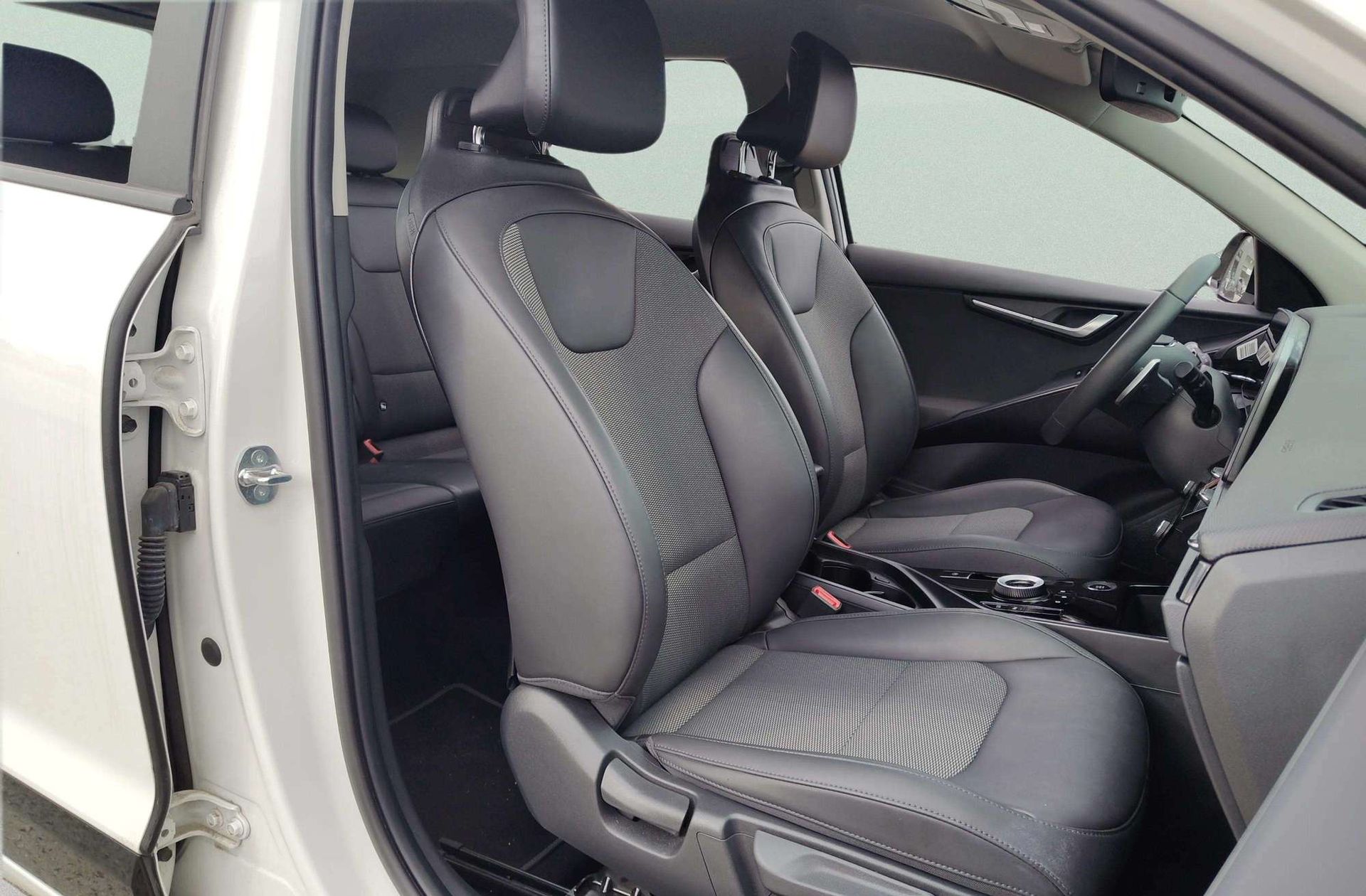 Kia Niro 1.6 GDi HEV Drive - foto 21