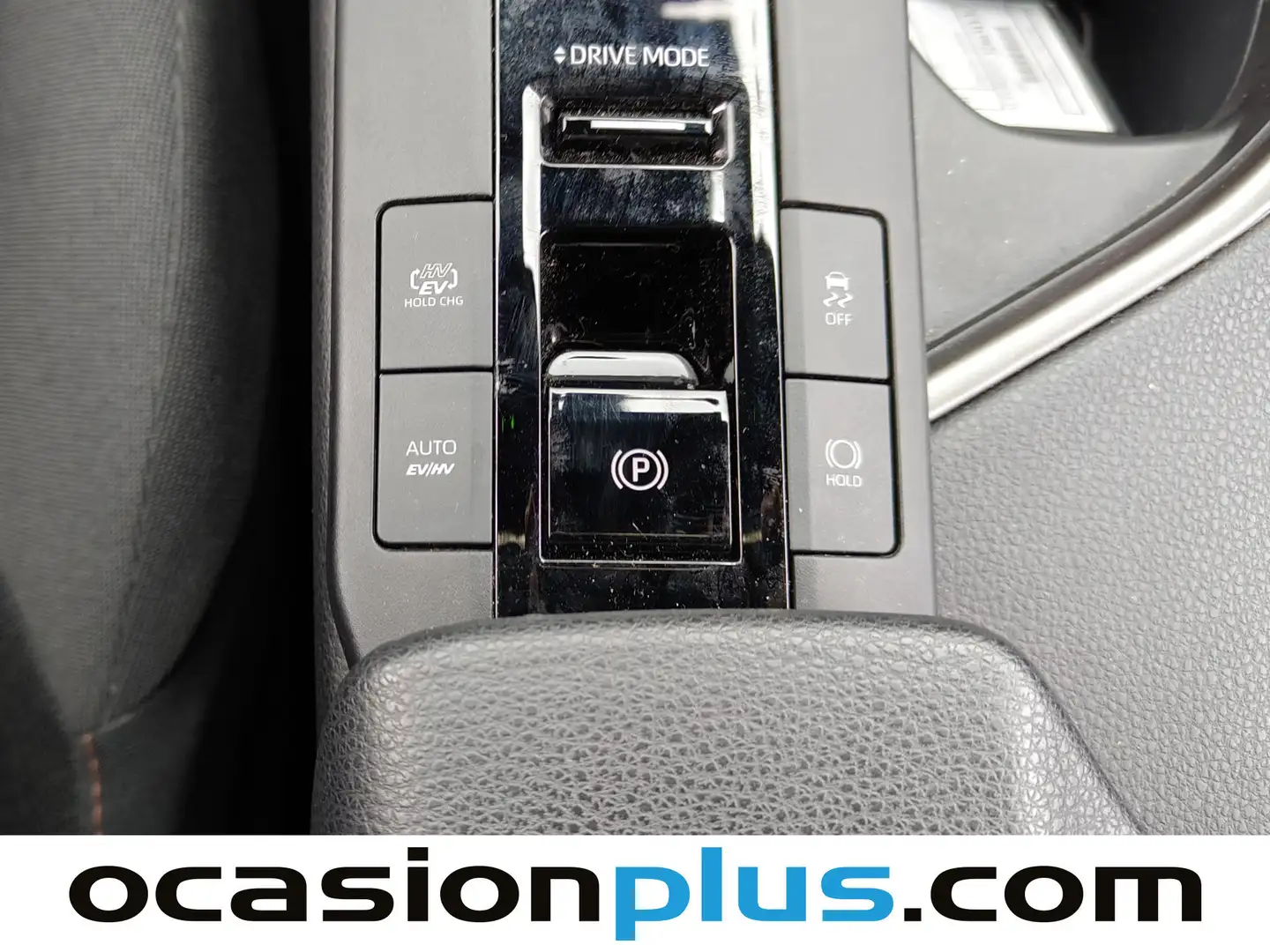 Foto Toyota C-HR Toyota C-HR 220PH Advance (223 CV)