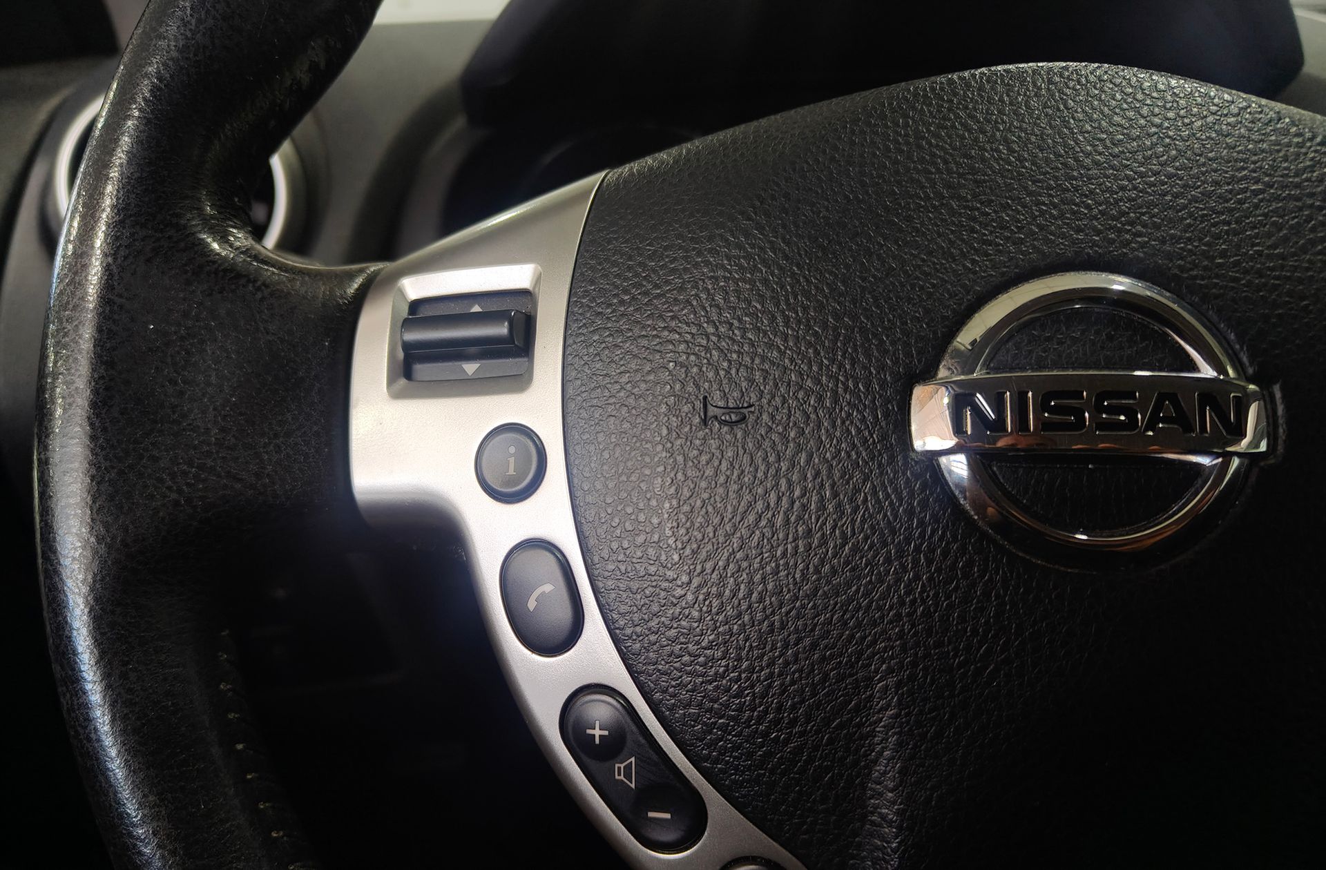 Nissan Qashqai 1.5 dCi Acenta 4x2 - foto 20