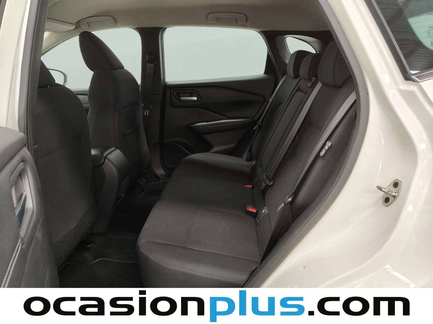 Foto asientos traseros Nissan QASHQAI Nissan Qashqai DIG-T 140 mHEV Acenta 4x2  (140 CV)