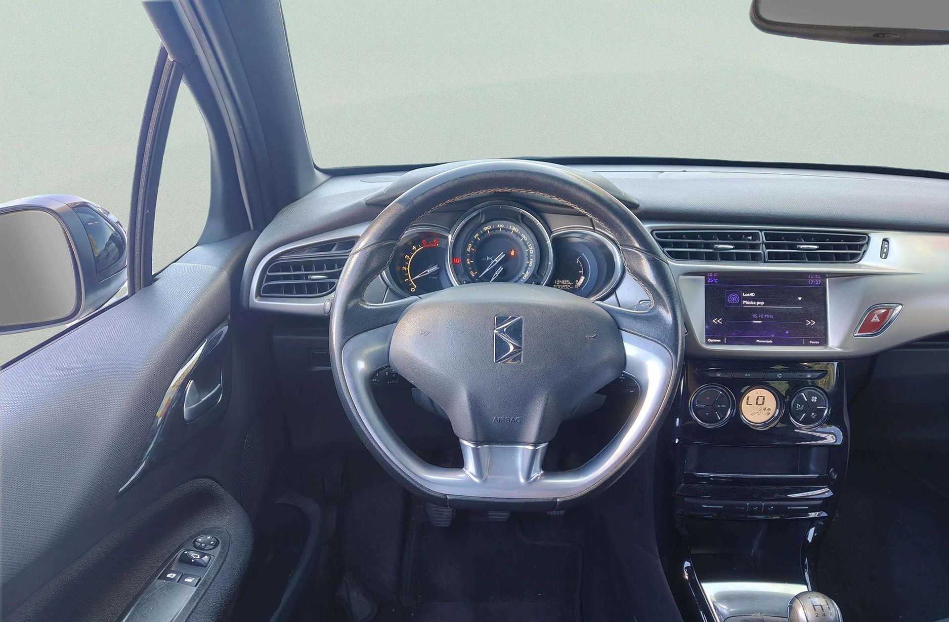 DS 3 Crossback BlueHDi 100 Desire - foto 16
