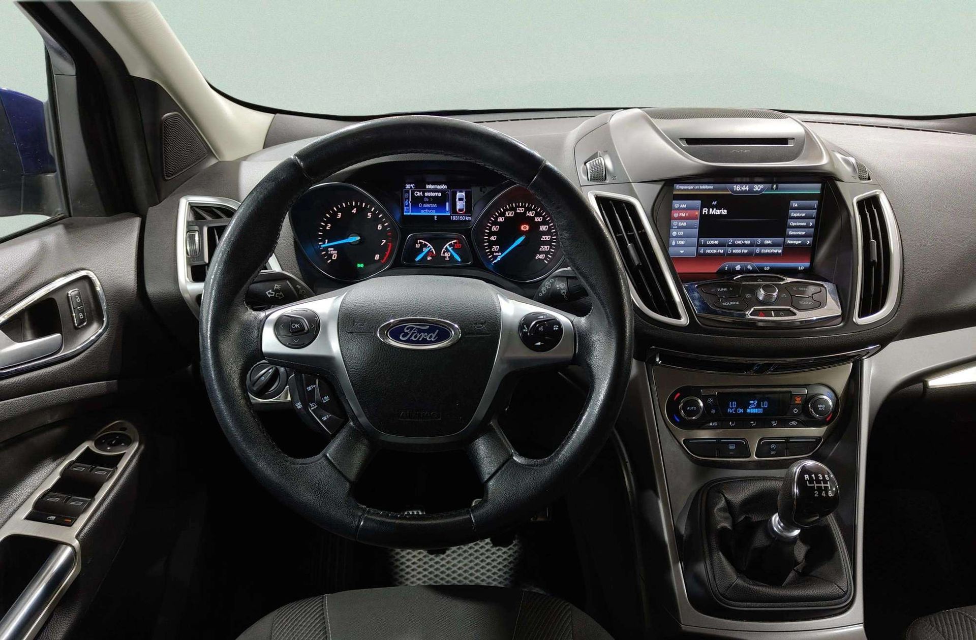 Ford Kuga 1.5 EcoBoost Trend 4x2 - foto 23