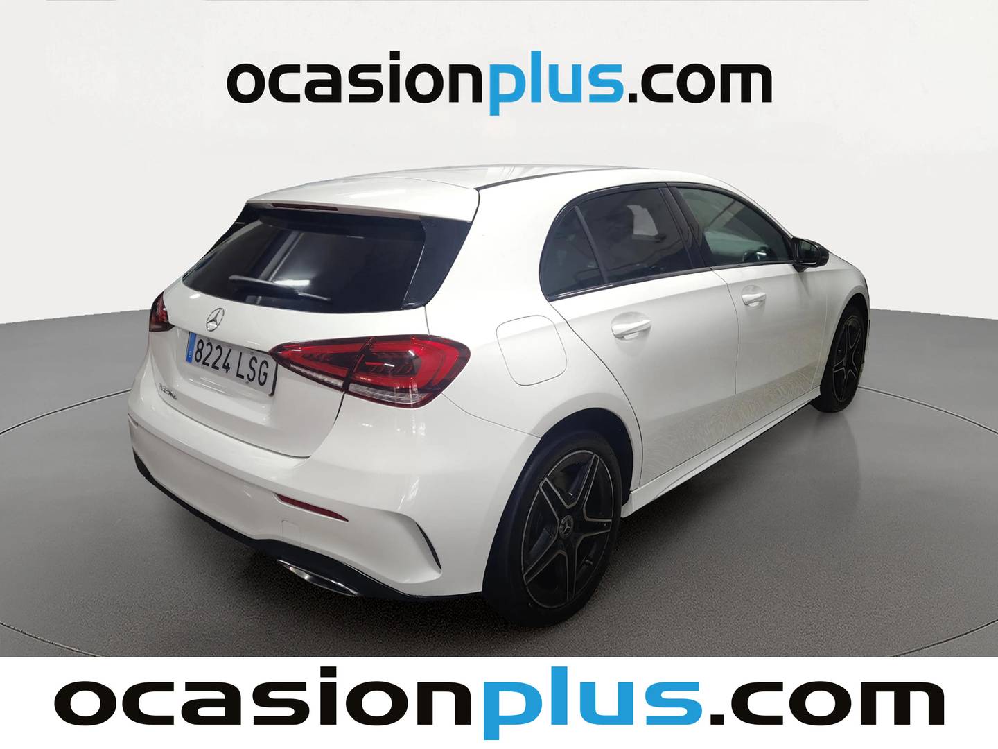 Foto trasera Mercedes Clase A Mercedes Clase A 250 e (218 CV) Pak AMG derecha