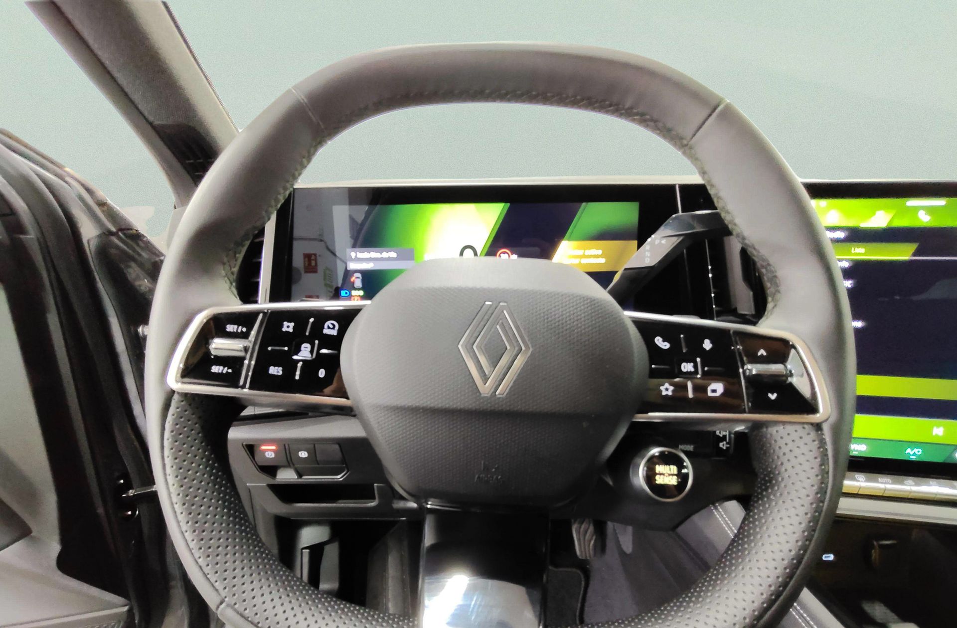Renault Rafale Techno E-Tech full hybrid - foto 22