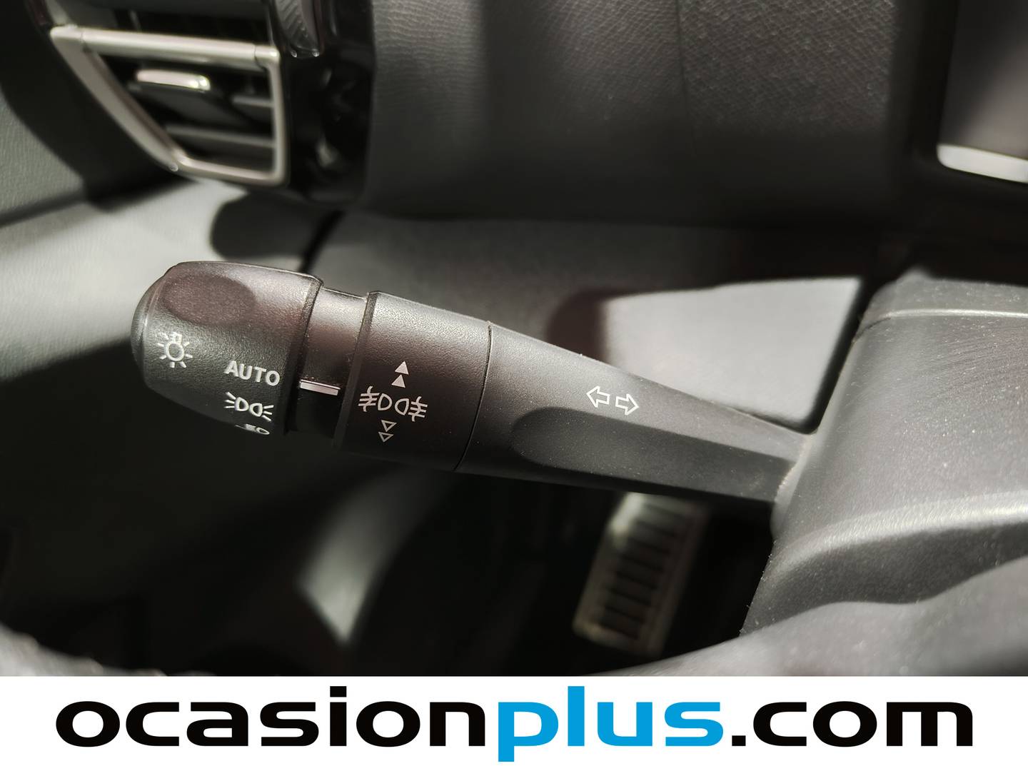 Accesorios del Citroën C4 Citroën C4 BlueHDi 110 S&S Feel (110 CV)
