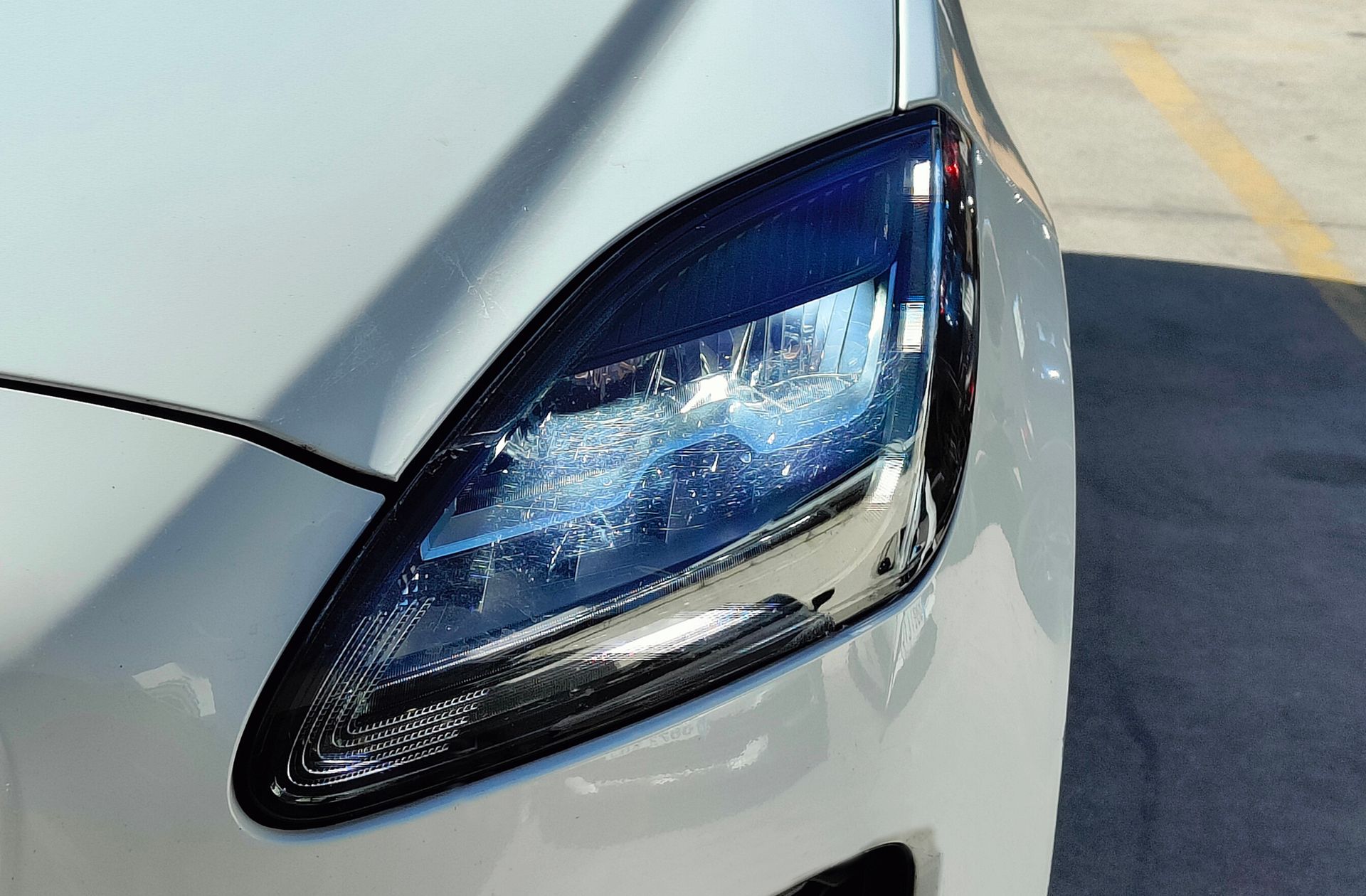 Jaguar E-Pace 2.0D - foto 13