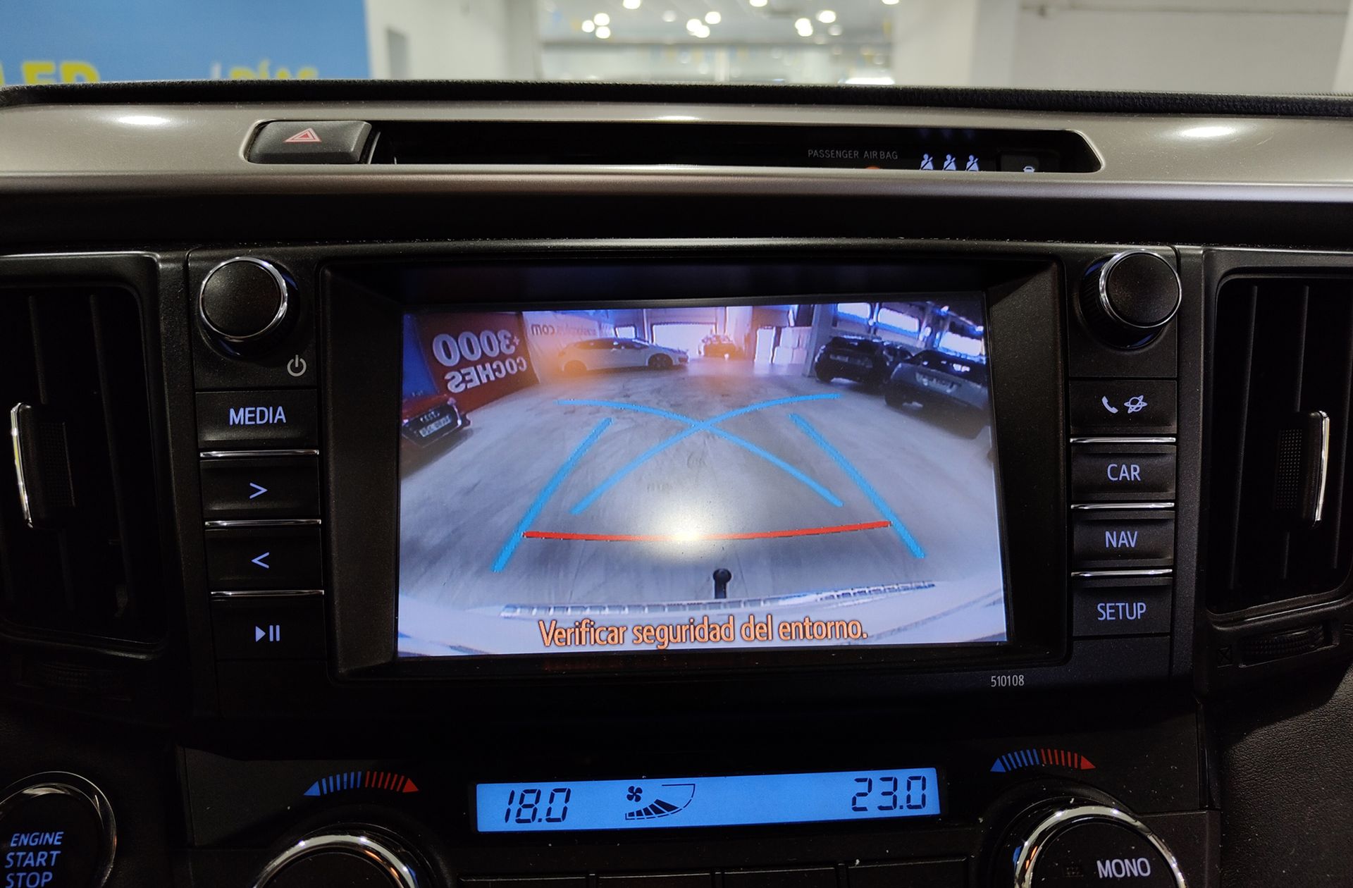 Toyota RAV4 150D 2WD Advance - foto 9
