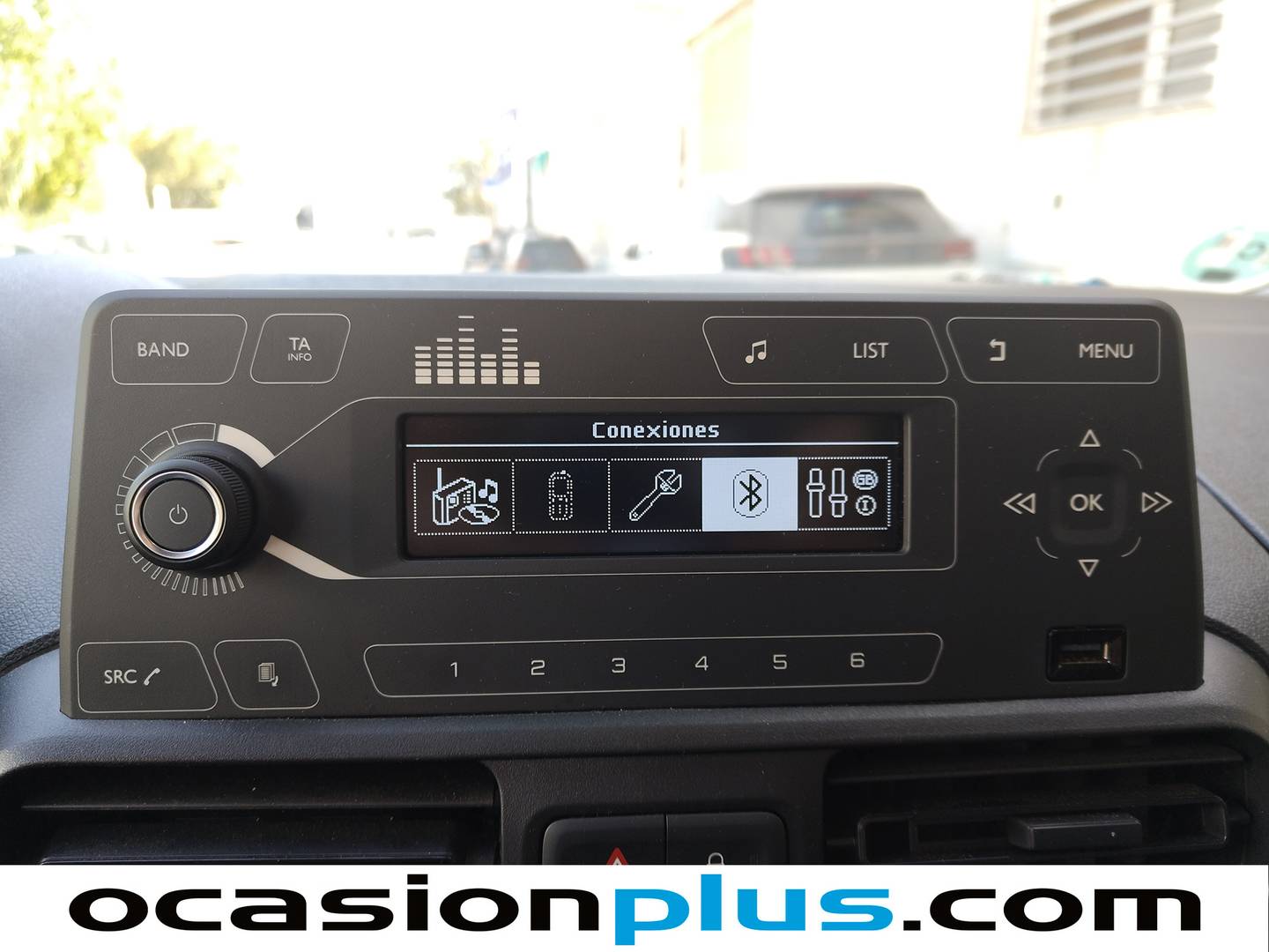 Equipamiento del Opel Combo Life Opel Combo Life 1.2 Turbo S&S Expression L (110 CV)