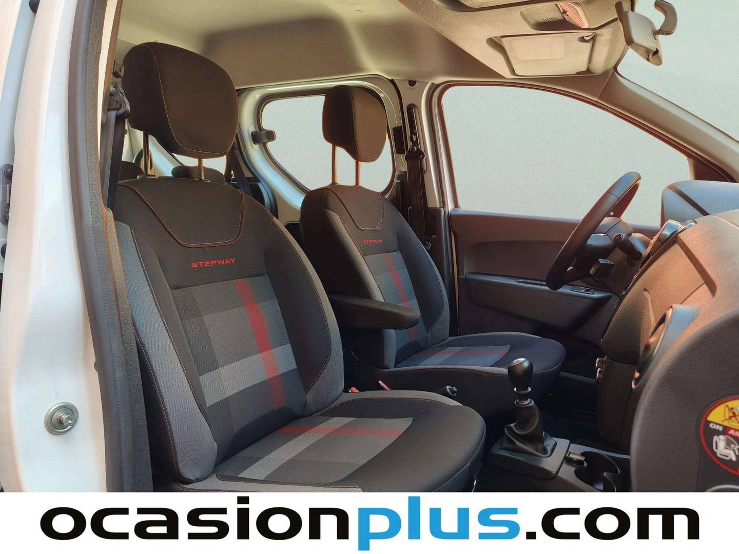 Fotos maletero Dacia Dokker Dacia Dokker Serie Limitada Xplore TCe  (130 CV) GPF