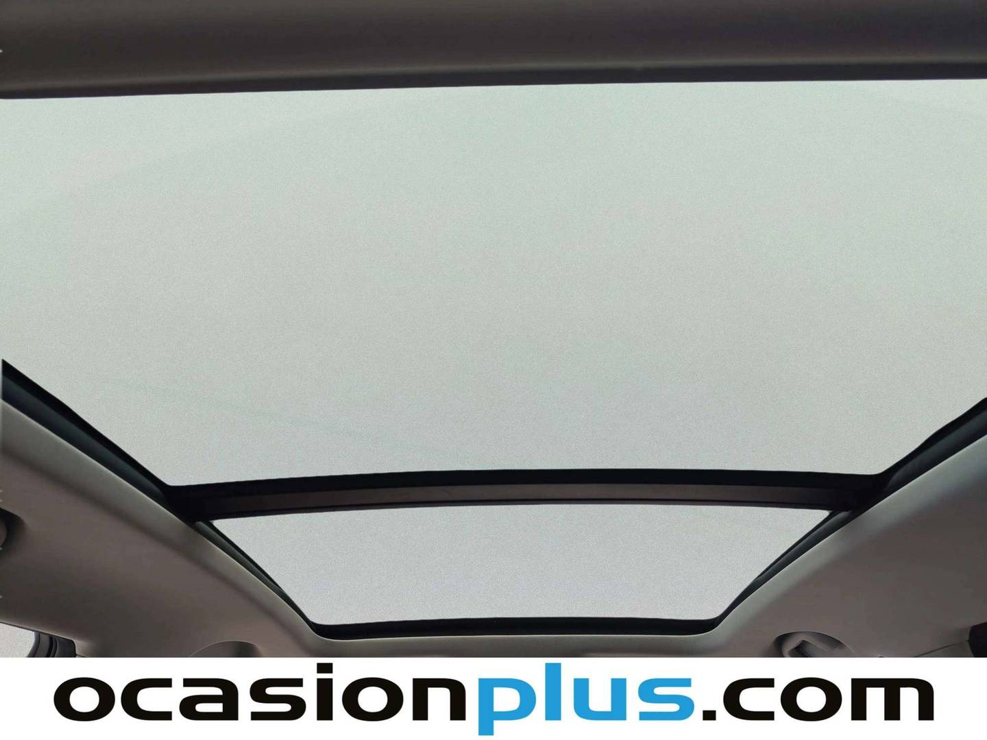 Extras y acabados del MG ZS MG ZS 1.0T Luxury (111 CV)