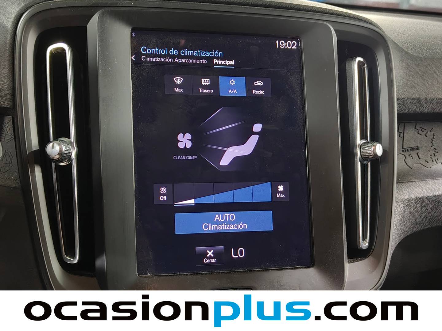 Acabados Volvo XC40 Volvo XC40 T2 Essential (129 CV)