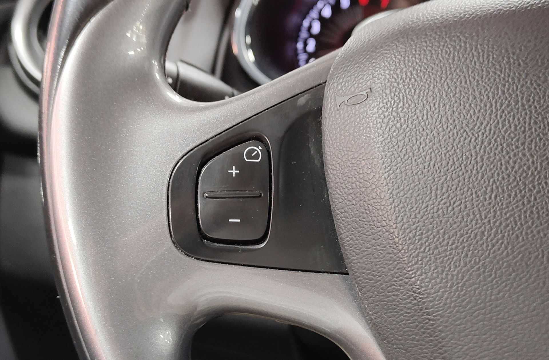 Renault Clio Limited Energy TCe - foto 24