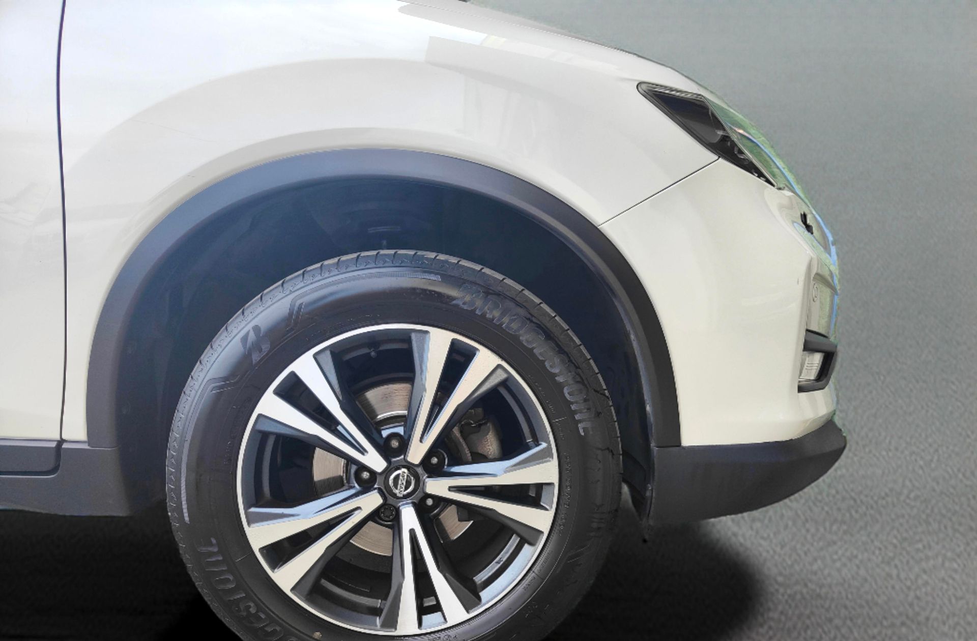 Nissan X-Trail DIG-T 160 N-Connecta 4x2 DCT - foto 47