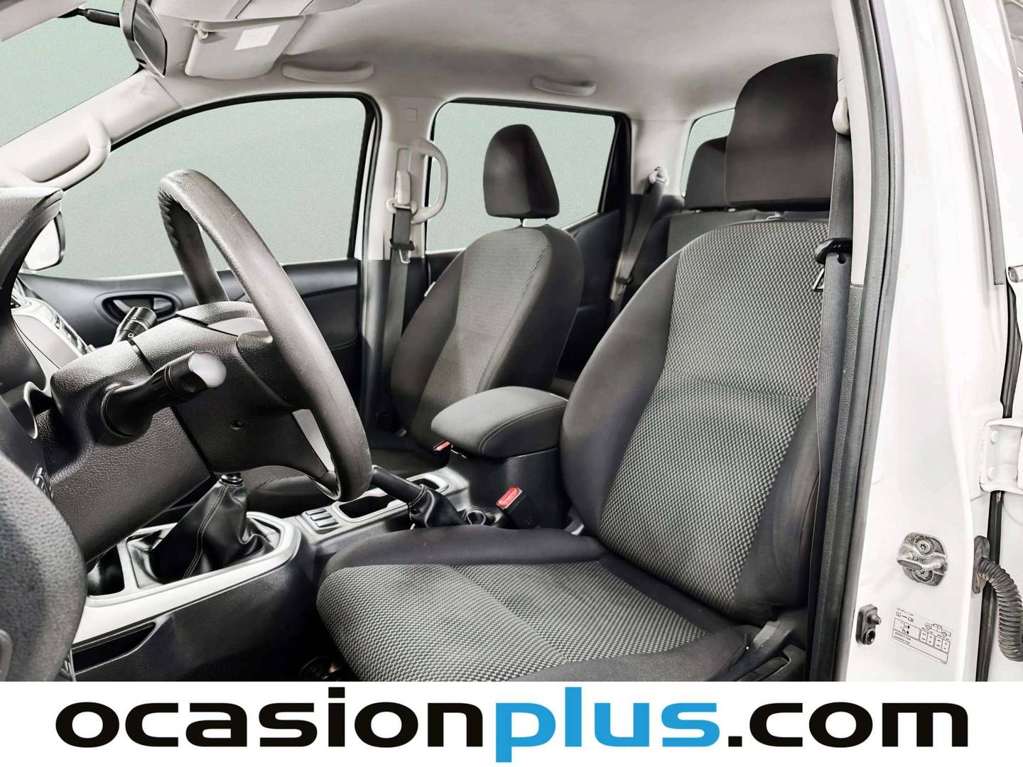 Foto asientos delanteros Nissan Navara Nissan Navara PickUp 2.3 dCi Doble Cabina Visia BDif  (163 CV)