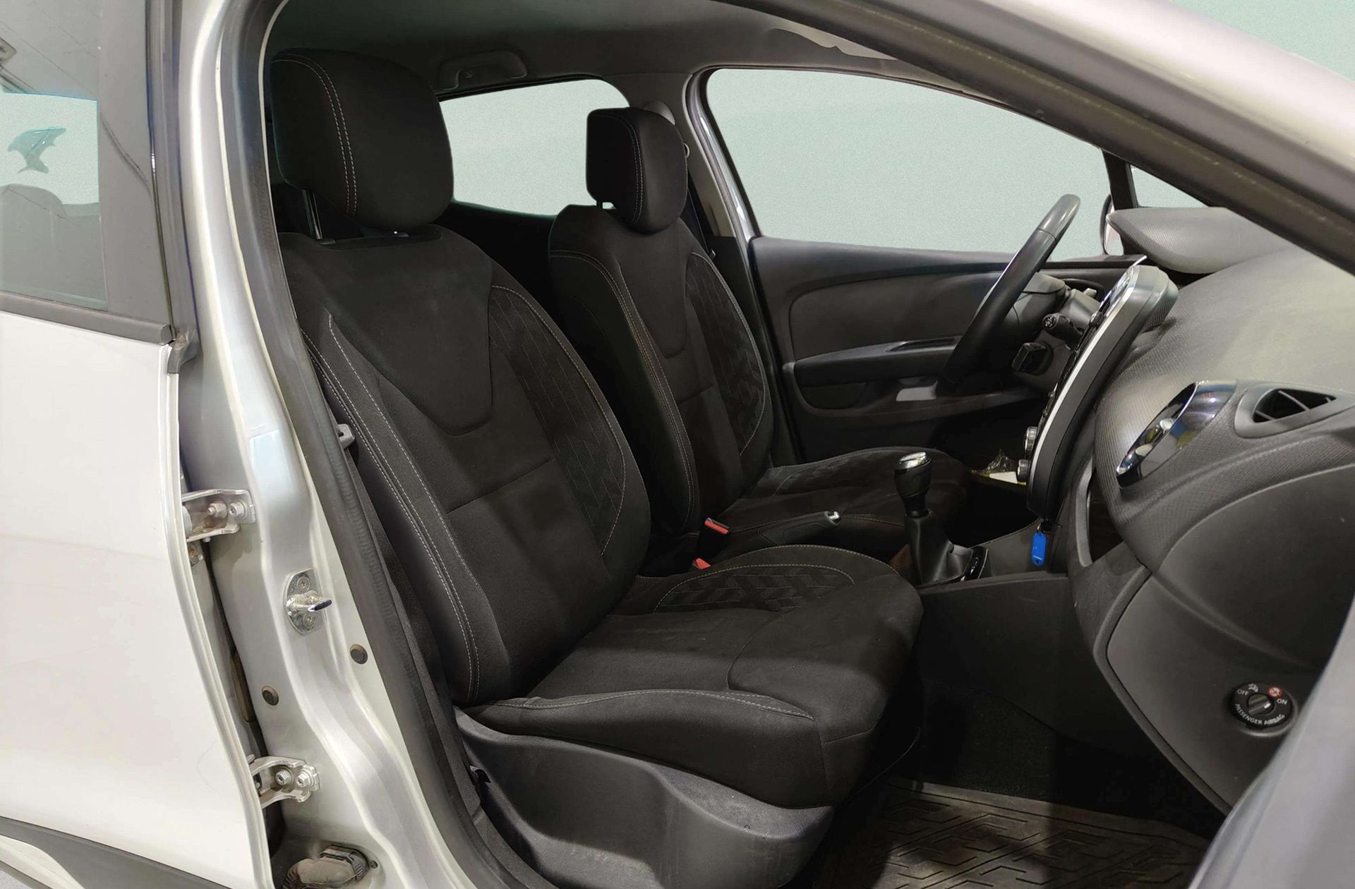Renault Clio Limited TCe - foto 16