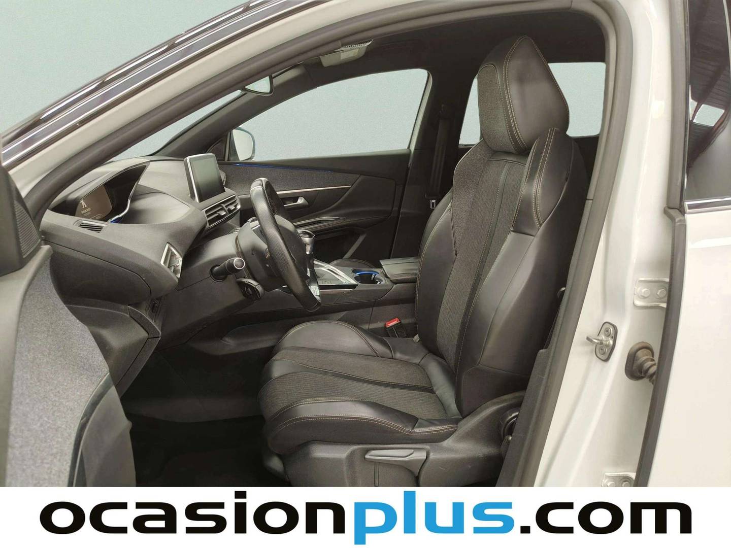 Foto asientos delanteros Peugeot 5008 Peugeot 5008 1.2L PureTech S&S GT Line (130 CV) 7 Plazas