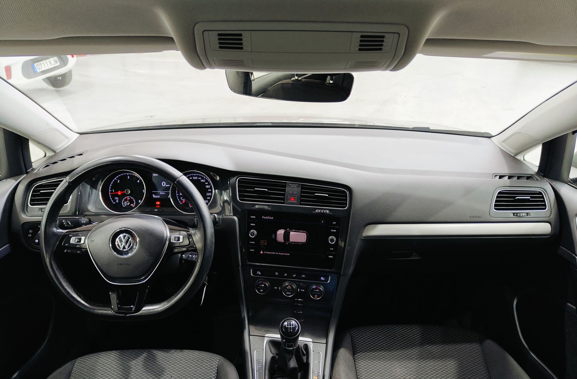 Volkswagen Golf Ready2Go 1.6 TDI - foto 6