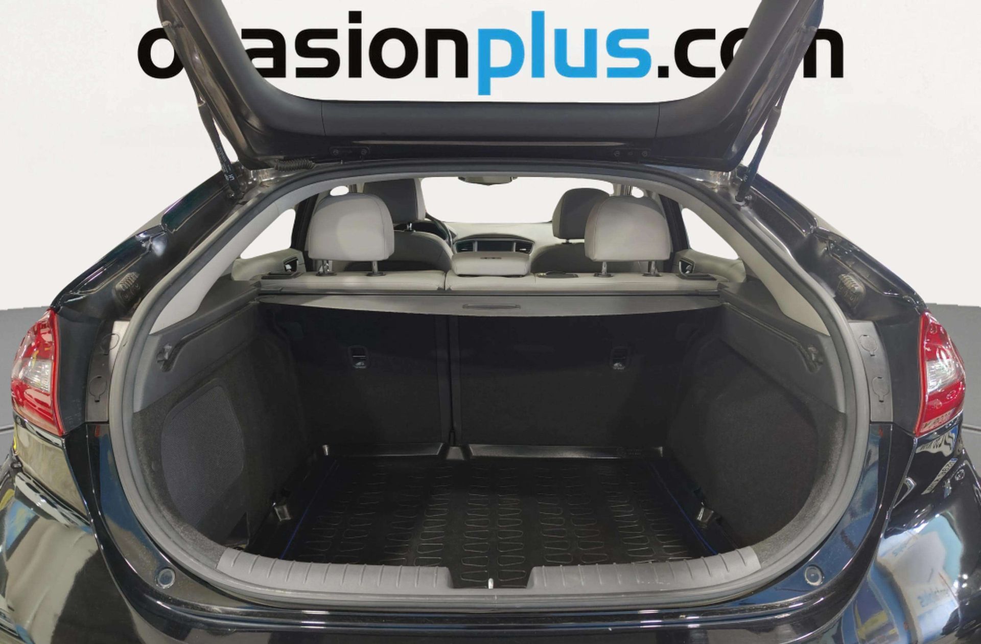 Hyundai Ioniq 1.6 GDI HEV Style DCT - foto 17