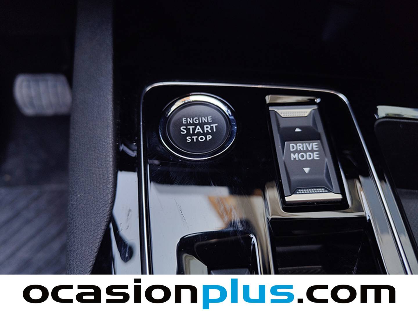 Foto Peugeot 3008 Peugeot 3008 PureTech 130 S&S Allure Pack EAT8 (130 CV)