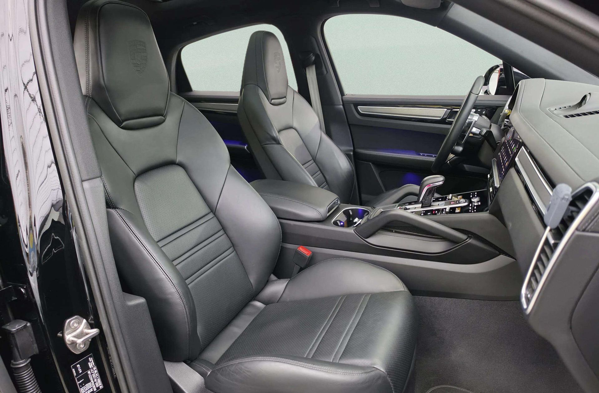 Porsche Cayenne Coupé E-Hybrid Platinum Edition - foto 28