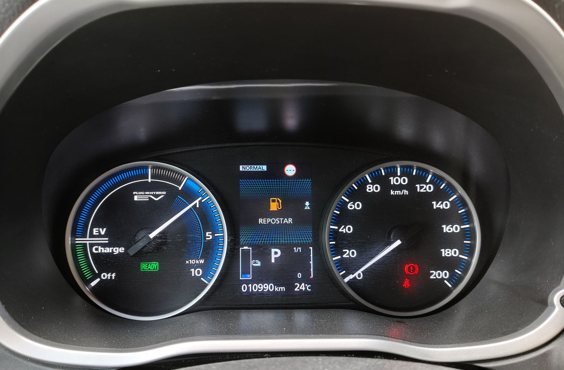 Mitsubishi Eclipse Cross 2.4 PHEV Kaiteki 4WD - foto 24