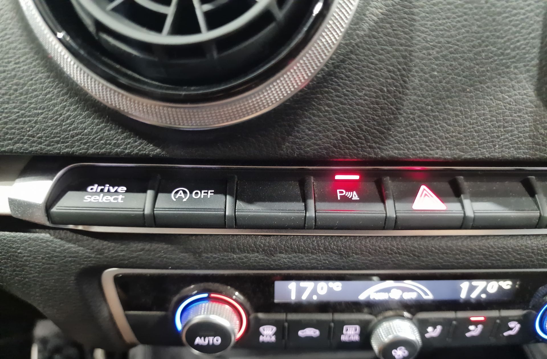 Audi A3 Sedan S-Line 35 TFSI S-Tronic - foto 35
