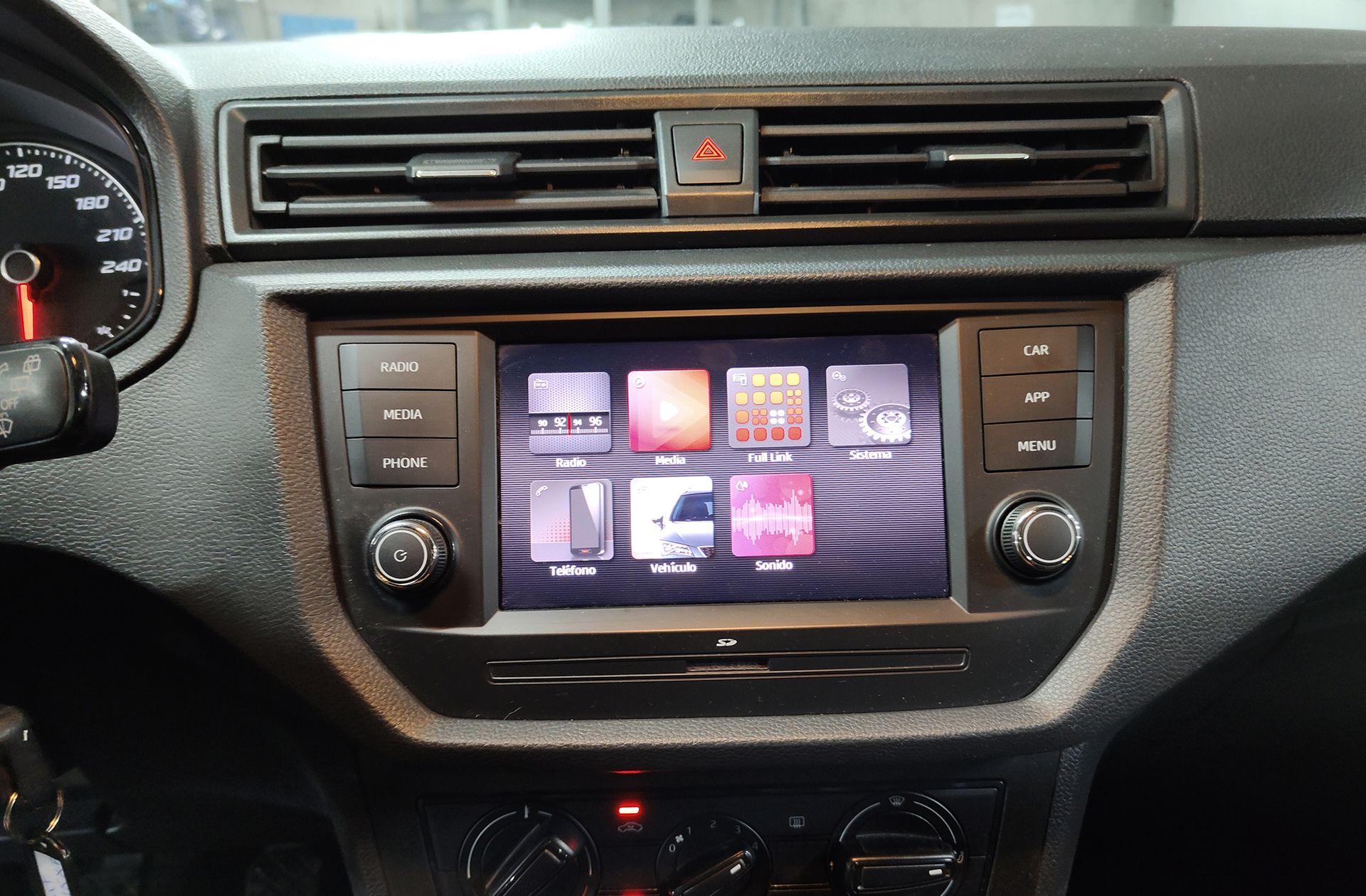SEAT Ibiza 1.0 MPI Reference Plus - foto 7