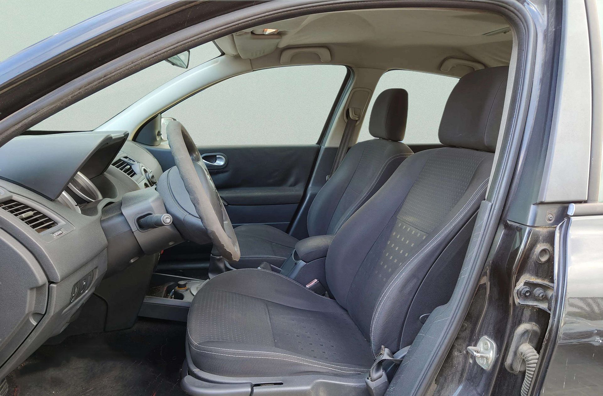 Renault Mégane 1.5 dCi Emotion - foto 8