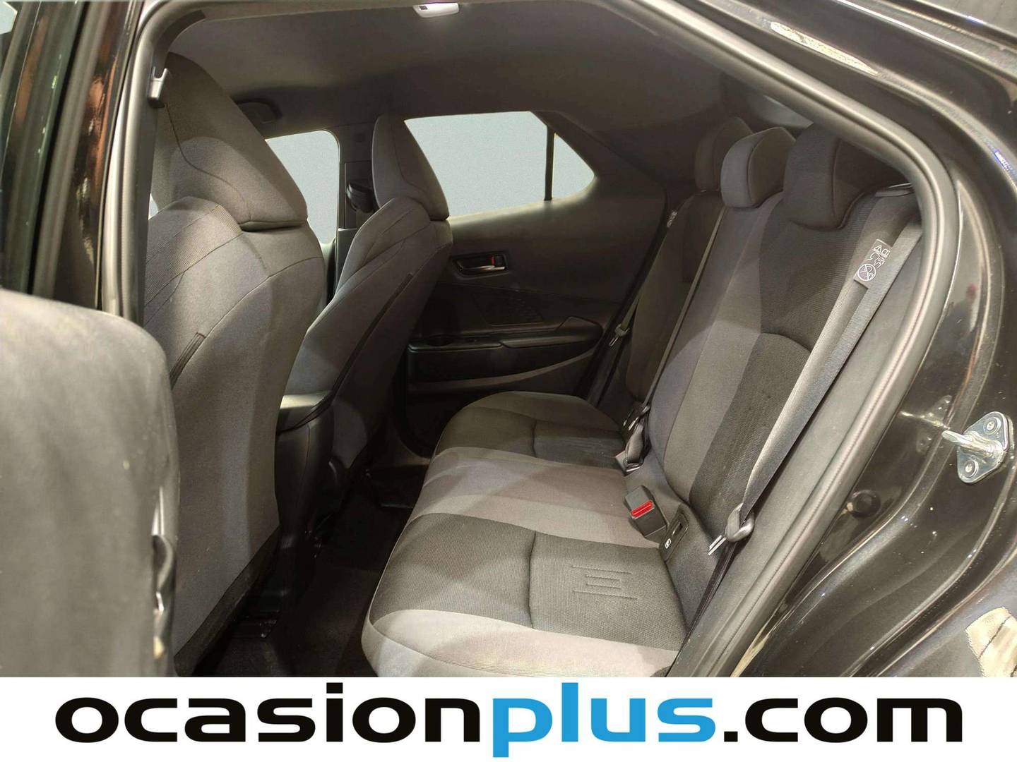 Foto asientos traseros Toyota C-HR Toyota C-HR 140H Advance (140 CV)