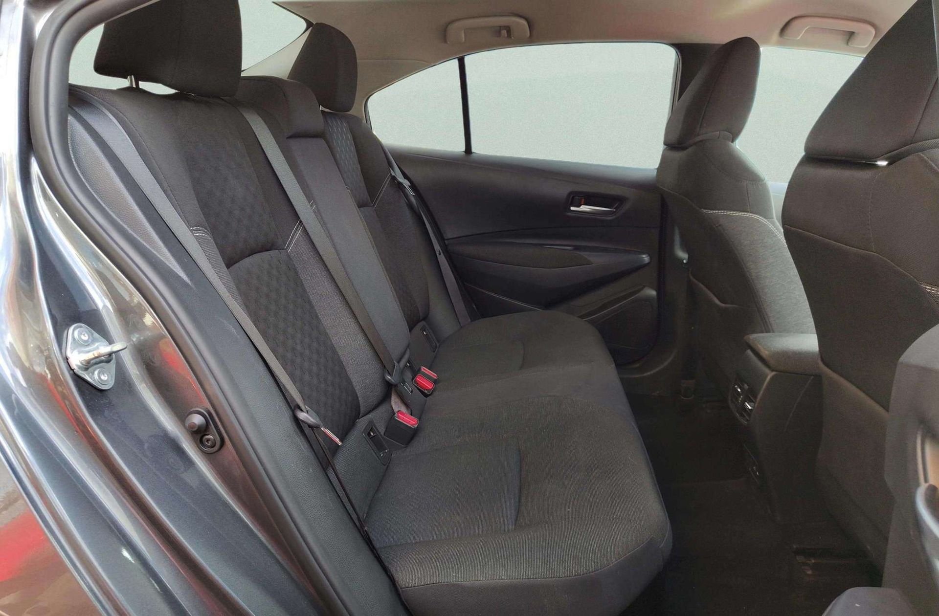Toyota Corolla 140H Style - foto 22