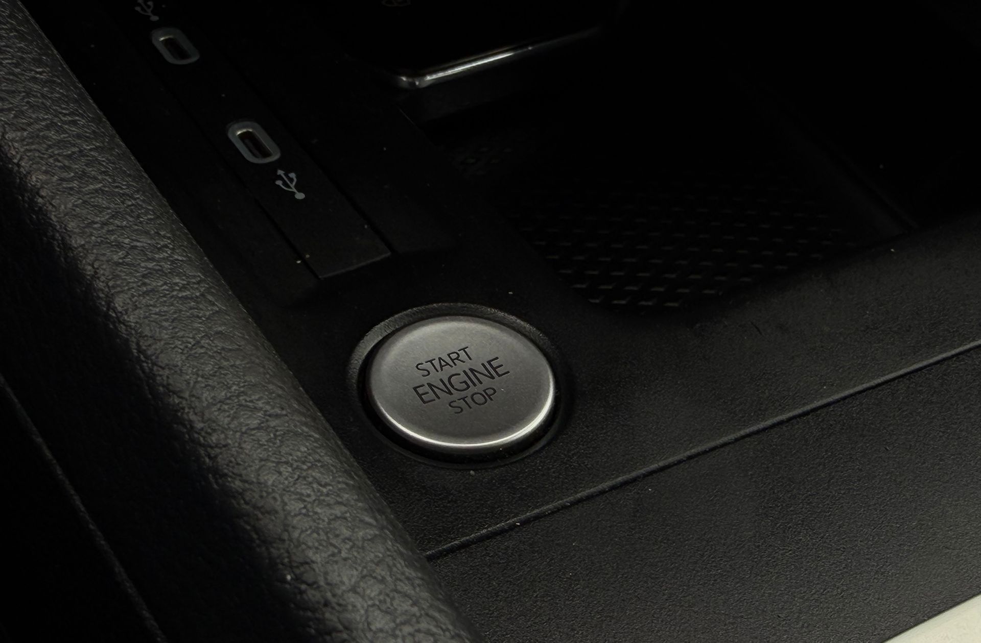Ford Tourneo Connect 2.0 EcoBlue Titanium - foto 33