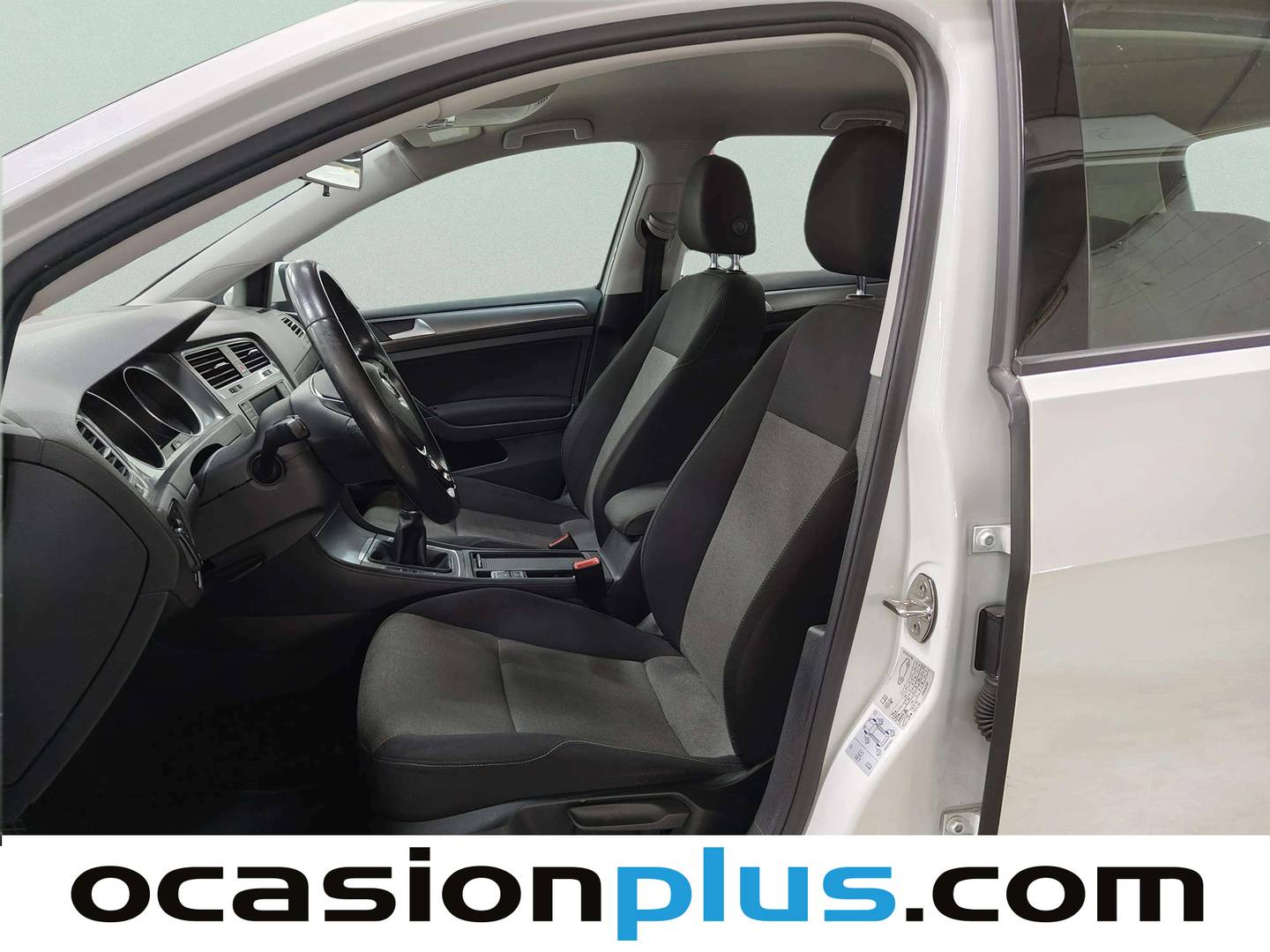 Foto asientos delanteros Volkswagen Golf Volkswagen Golf Special Edition 1.2 TSI BMT 81 kW (110 CV)