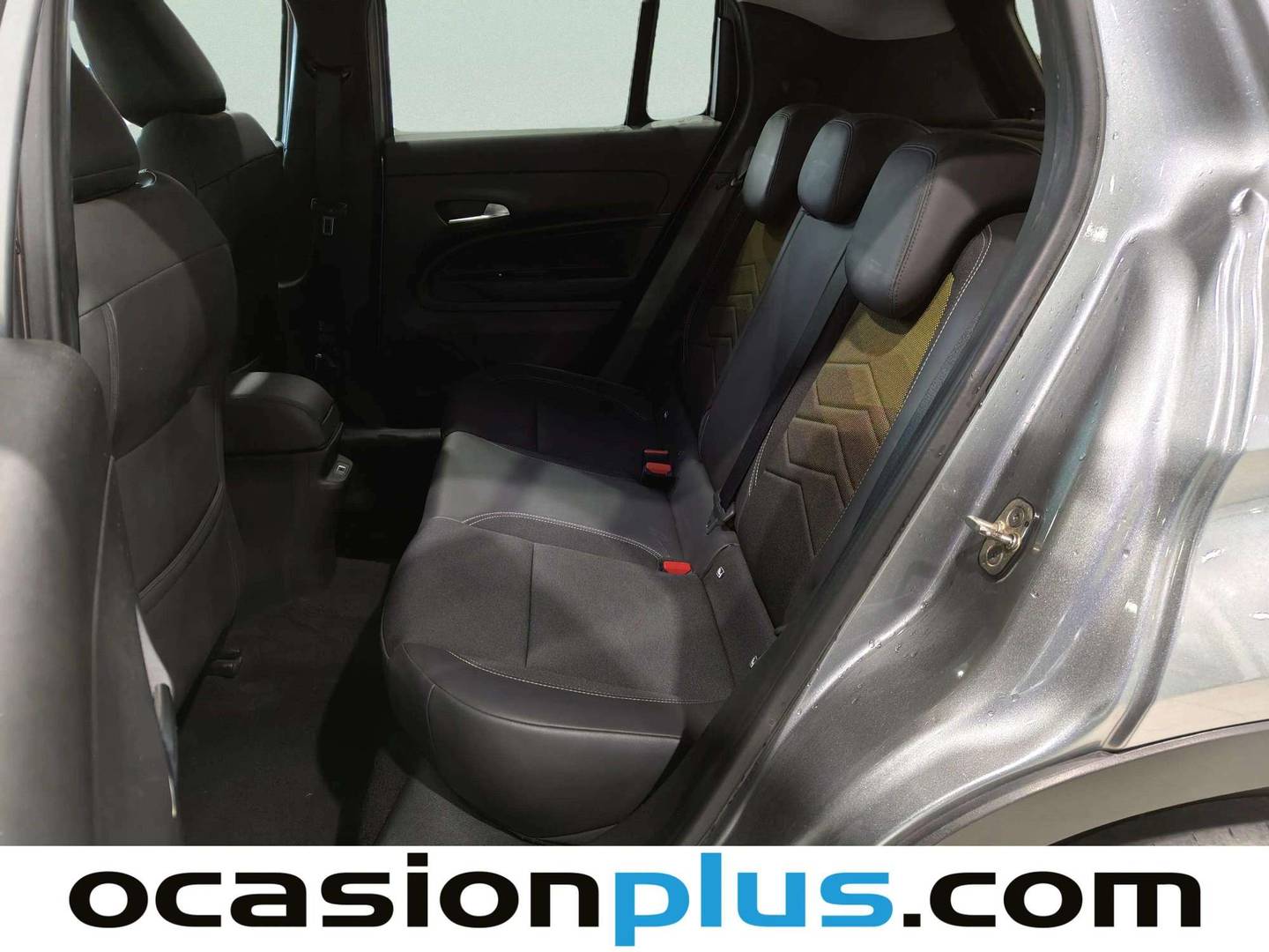 Foto Jeep Avenger Jeep Avenger 1.2 G Summit (100 CV)