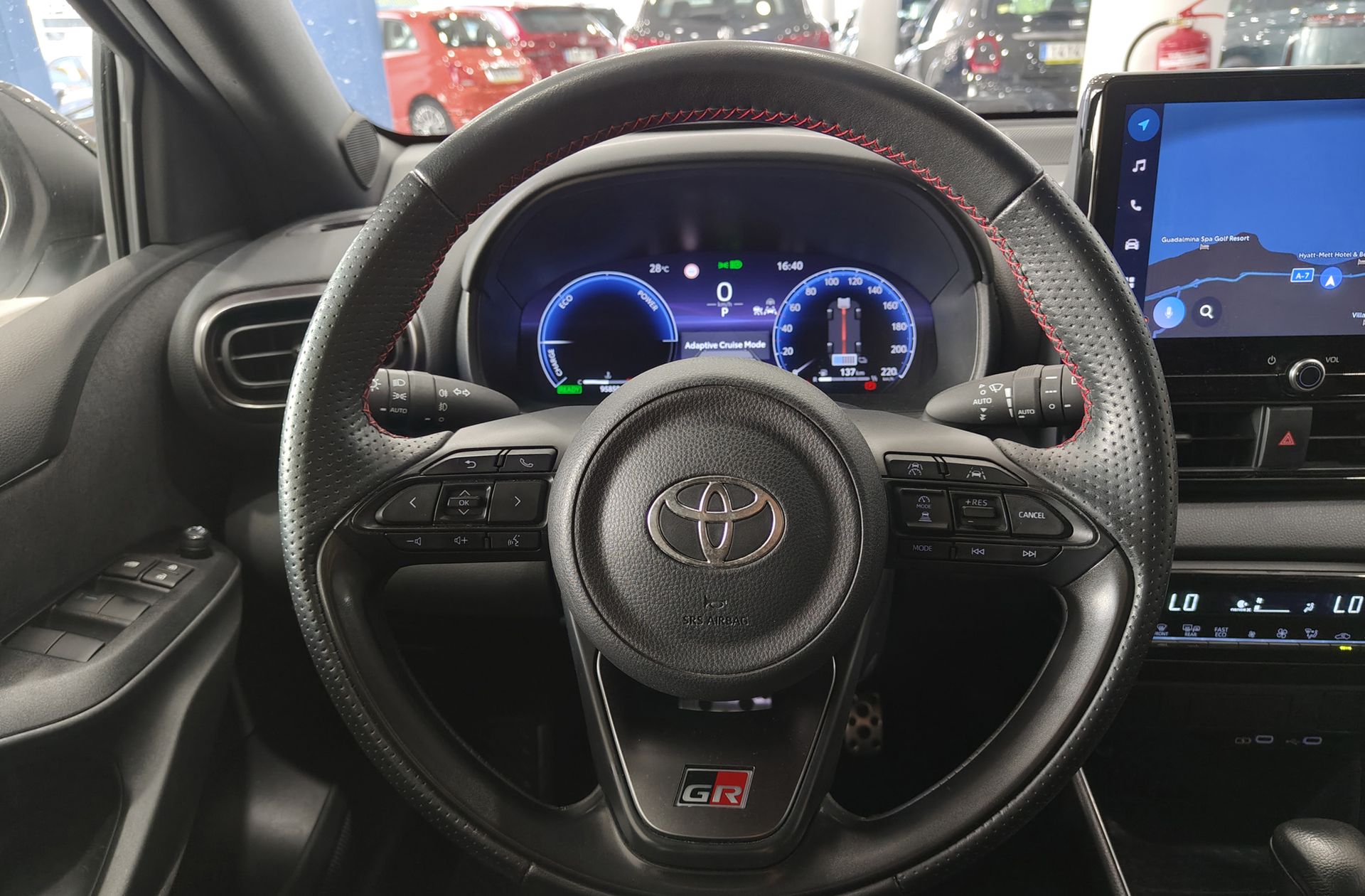 Toyota Yaris 1.5 130H GR Sport - foto 21