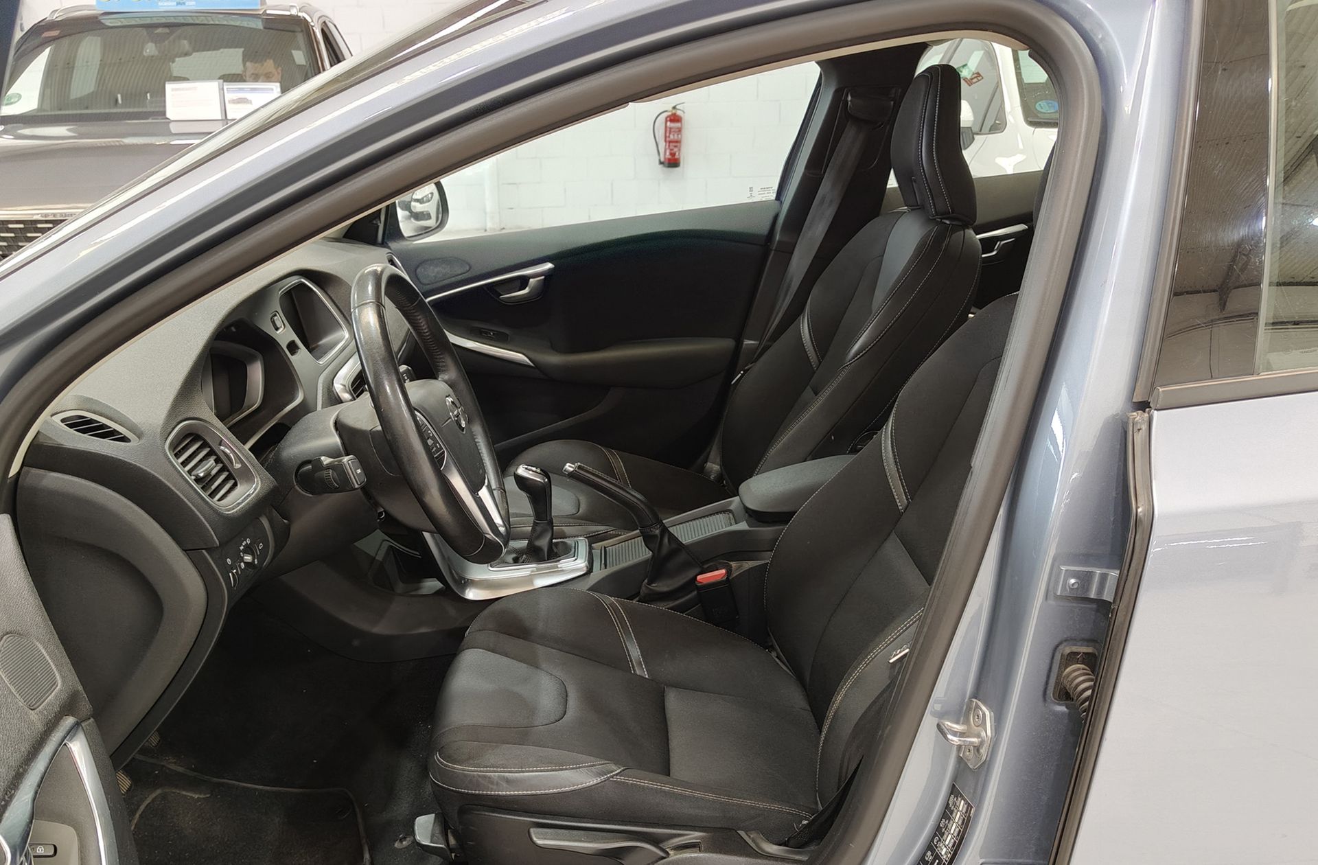 Volvo V40 D2 Momentum - foto 9