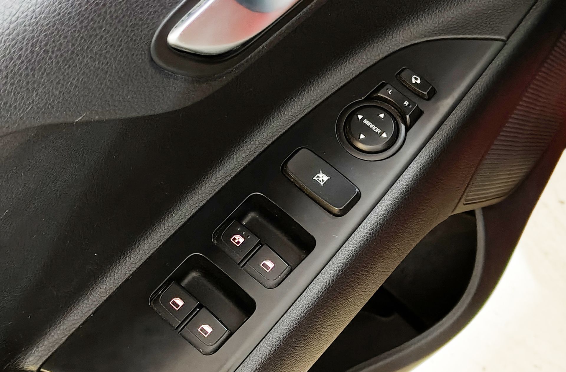 Kia Stonic 1.0 T-GDi Eco-Dynamic Drive - foto 23