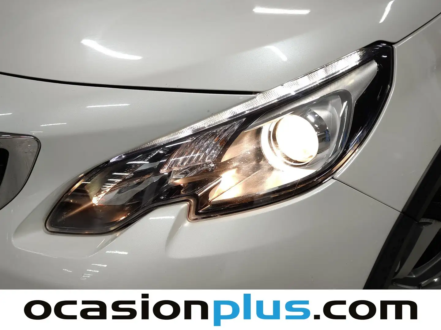 Foto Peugeot 2008 Peugeot 2008 BlueHDi 120 S&S Allure (120 CV)