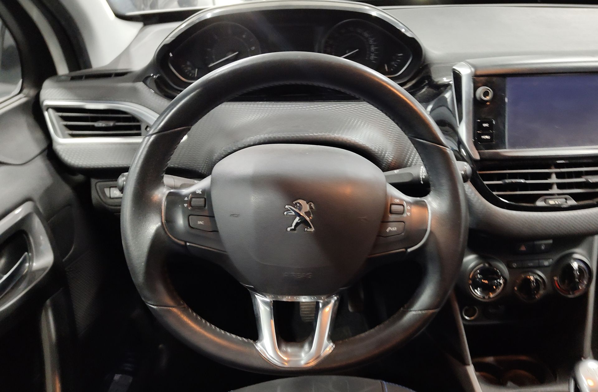 Peugeot 2008 BlueHDi 100 Style - foto 19