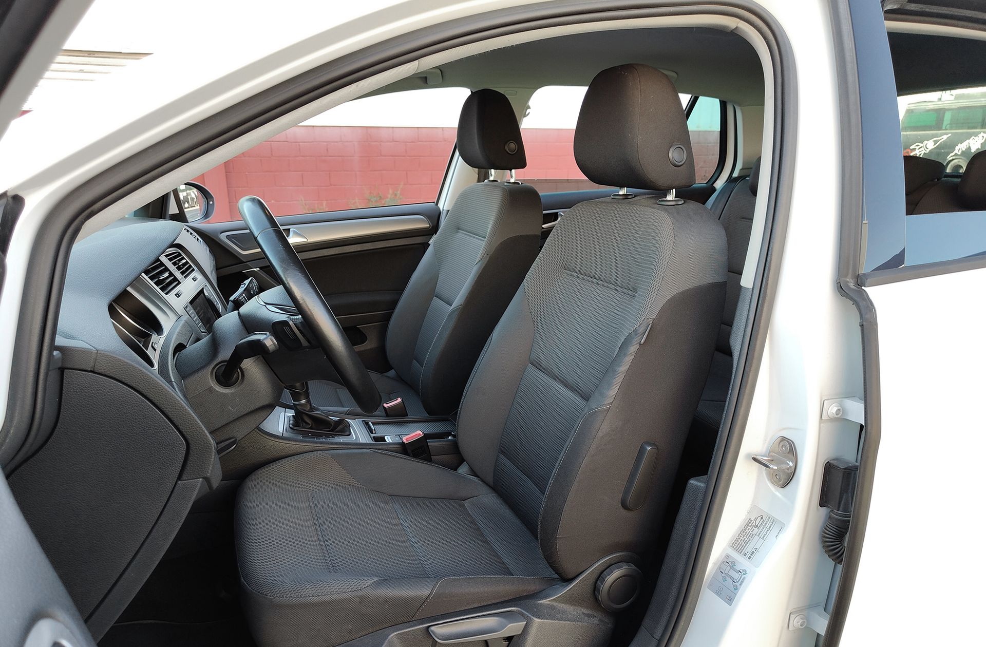 Volkswagen Golf Advance 1.6 TDI BMT DSG - foto 9