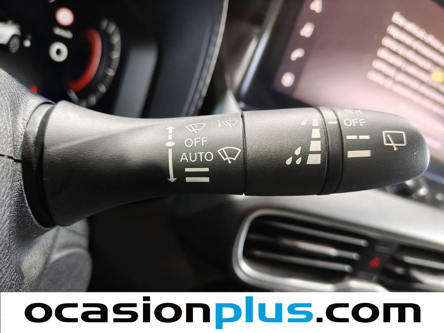 Foto Nissan JUKE Nissan Juke DIG-T N-Connecta 4x2 DCT (114 CV)