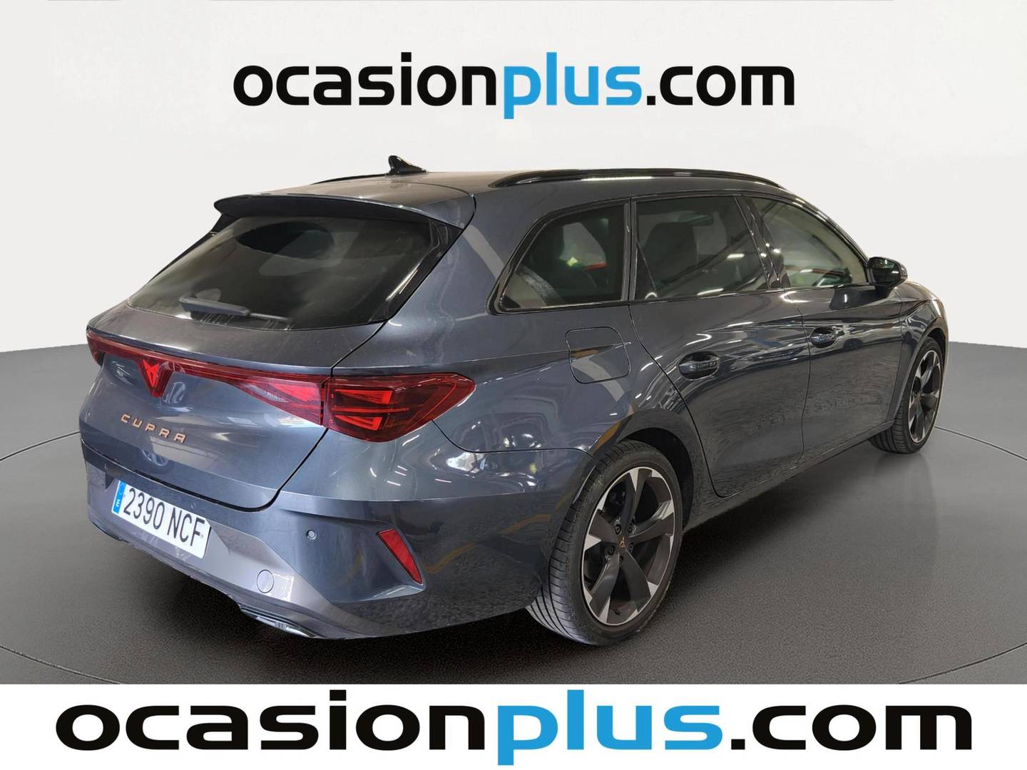 Foto trasera Cupra León Cupra Leon Sportstourer 1.5 TSI (150 CV) izquierda