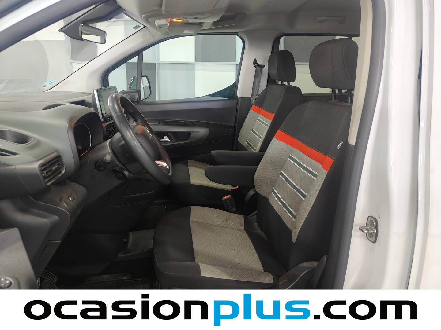 Foto asientos delanteros Citroën Berlingo Citroën Berlingo BlueHDi 100 S&S Talla M Shine (102 CV) XTR