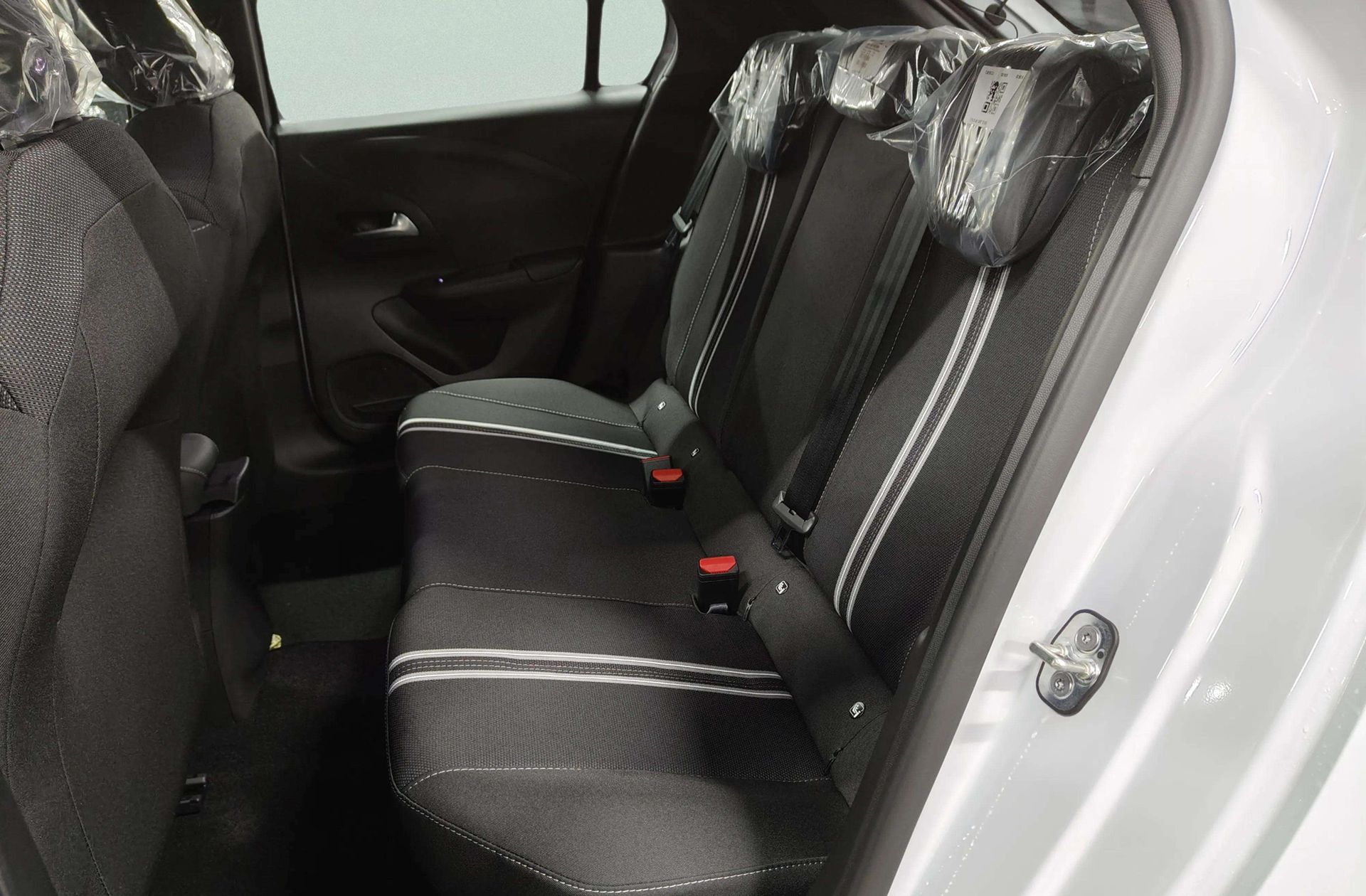 Opel Corsa 1.2 T XHL Hybrid GS eDC - foto 10