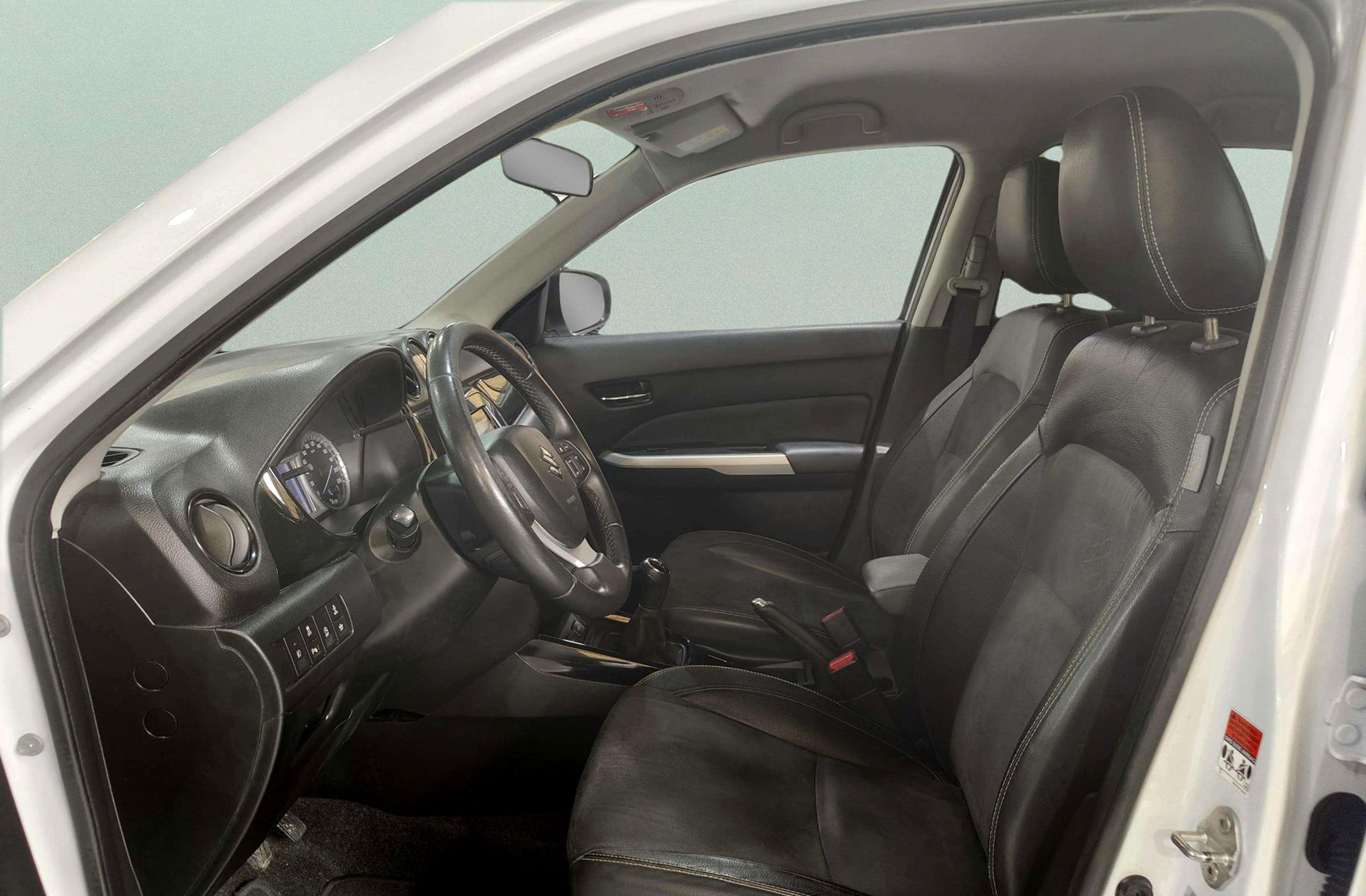 Suzuki Vitara 1.6 VVT GLX - foto 12