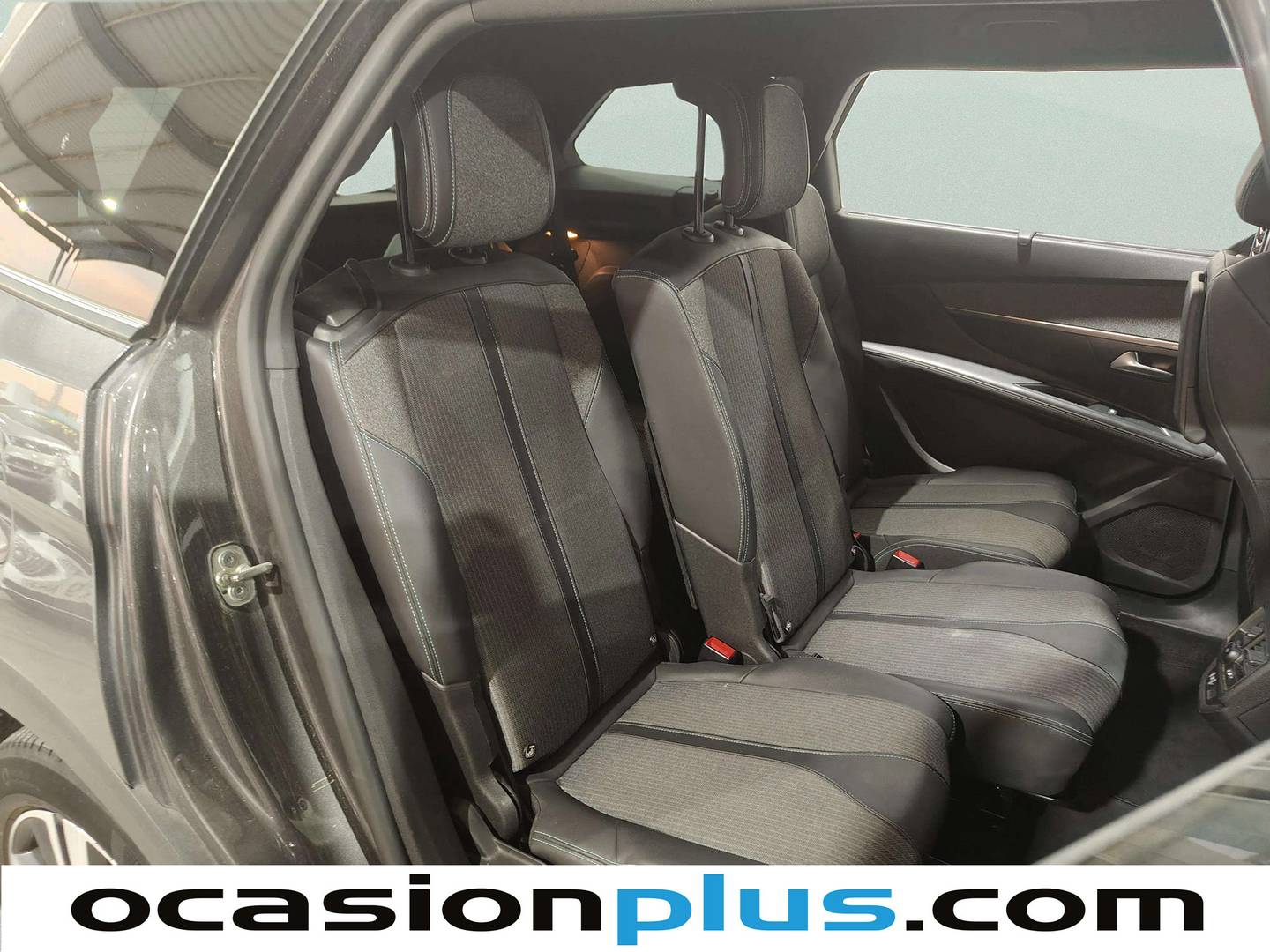 Foto Peugeot 5008 Peugeot 5008 PureTech 130 S&S Allure Pack EAT8 (130 CV) 7 Plazas