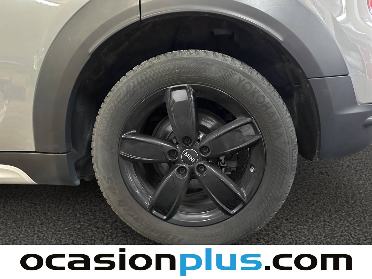 Foto Mini Countryman MINI MINI Countryman One D (116 CV)